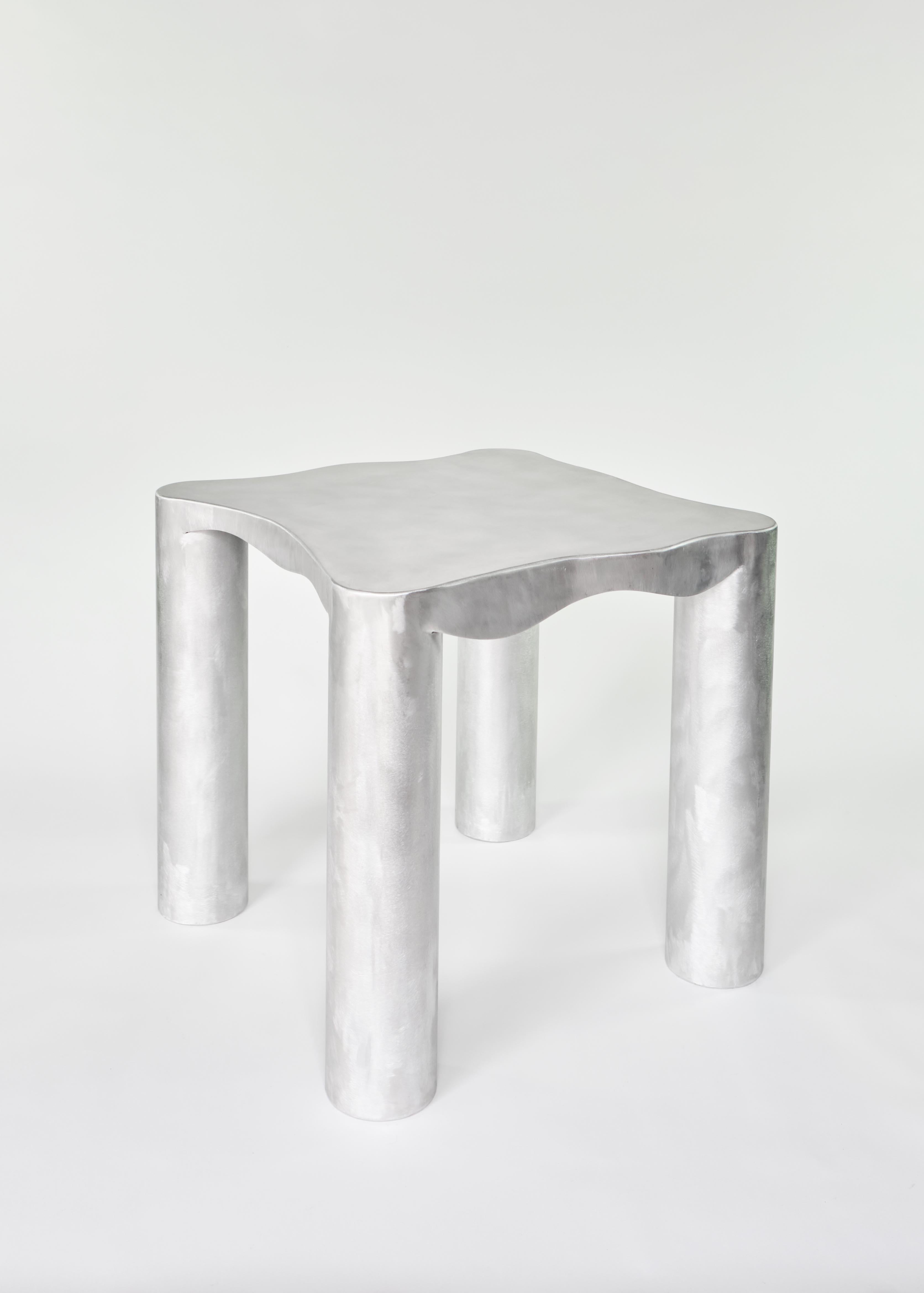 Joseph Ellwood ist ein britischer Designer und Hersteller, der von der Zeitschrift Wallpaper* zu einer der 10 