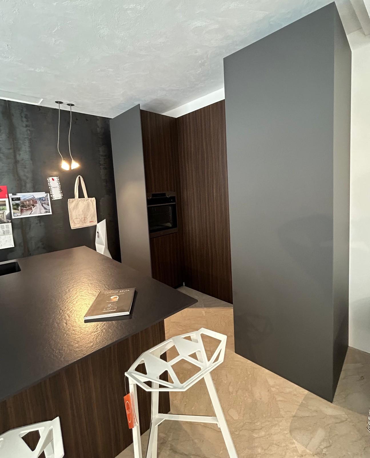 Cocina con isla y electrodomésticos incluidos Meson's M2 Goccia Siglo XXI y contemporáneo en venta