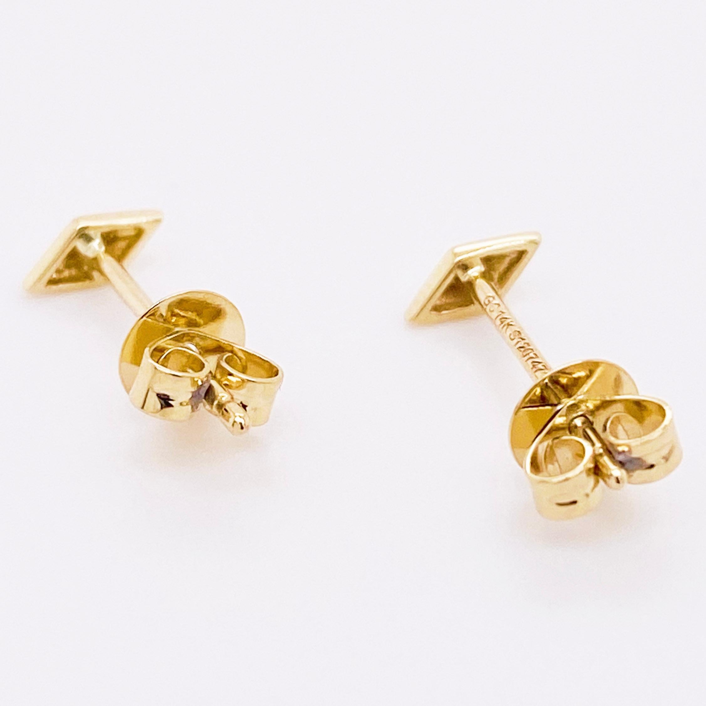 Women's Kite Pyramid Earrings, 14 Karat Yellow Gold Pyramid Stud Earrings, EG14003Y4JJJ For Sale