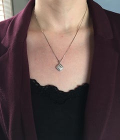 Kite Set Diamond Pedant Necklace