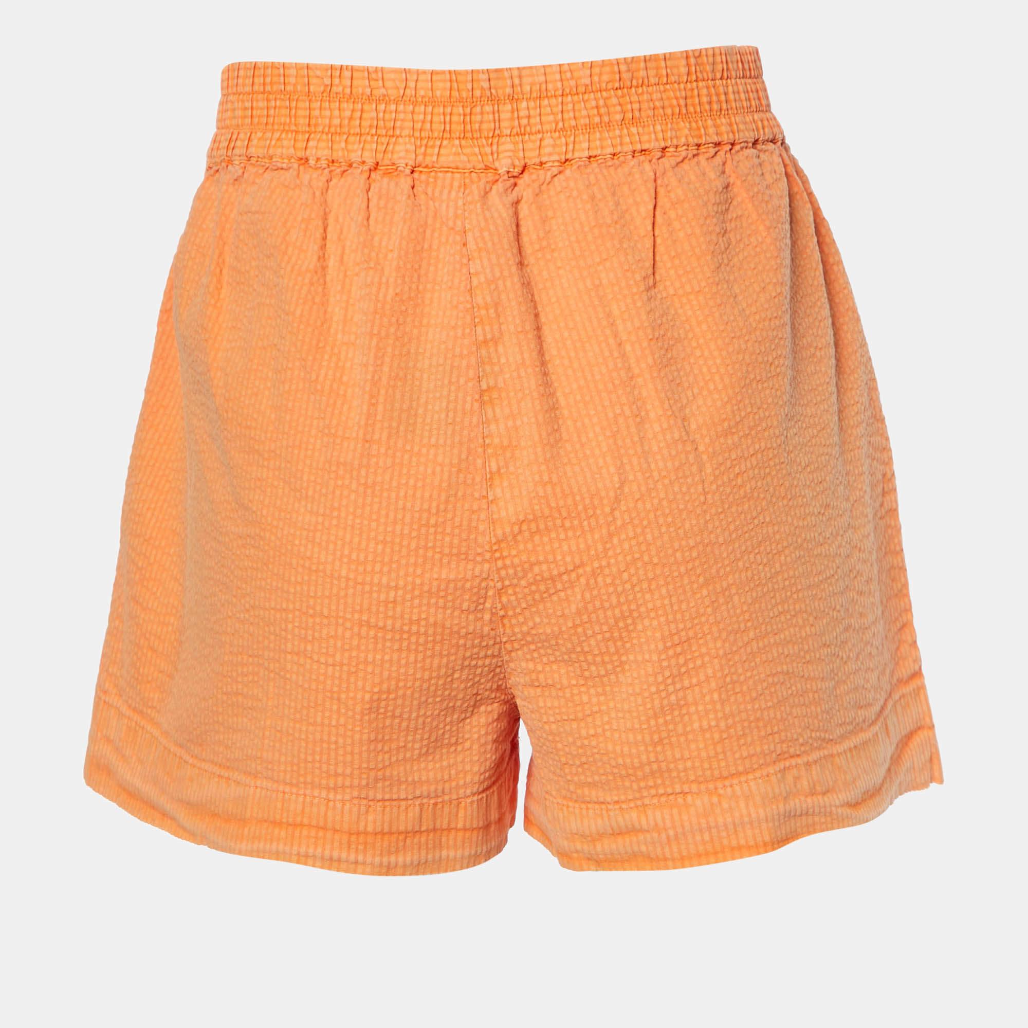 Le vacanze in spiaggia richiedono un paio di pantaloncini alla moda come questo. Cuciti con tessuti di alta qualità, questi pantaloncini sono caratterizzati da dettagli classici e da una lunghezza eccezionale. Indossalo con le magliette.