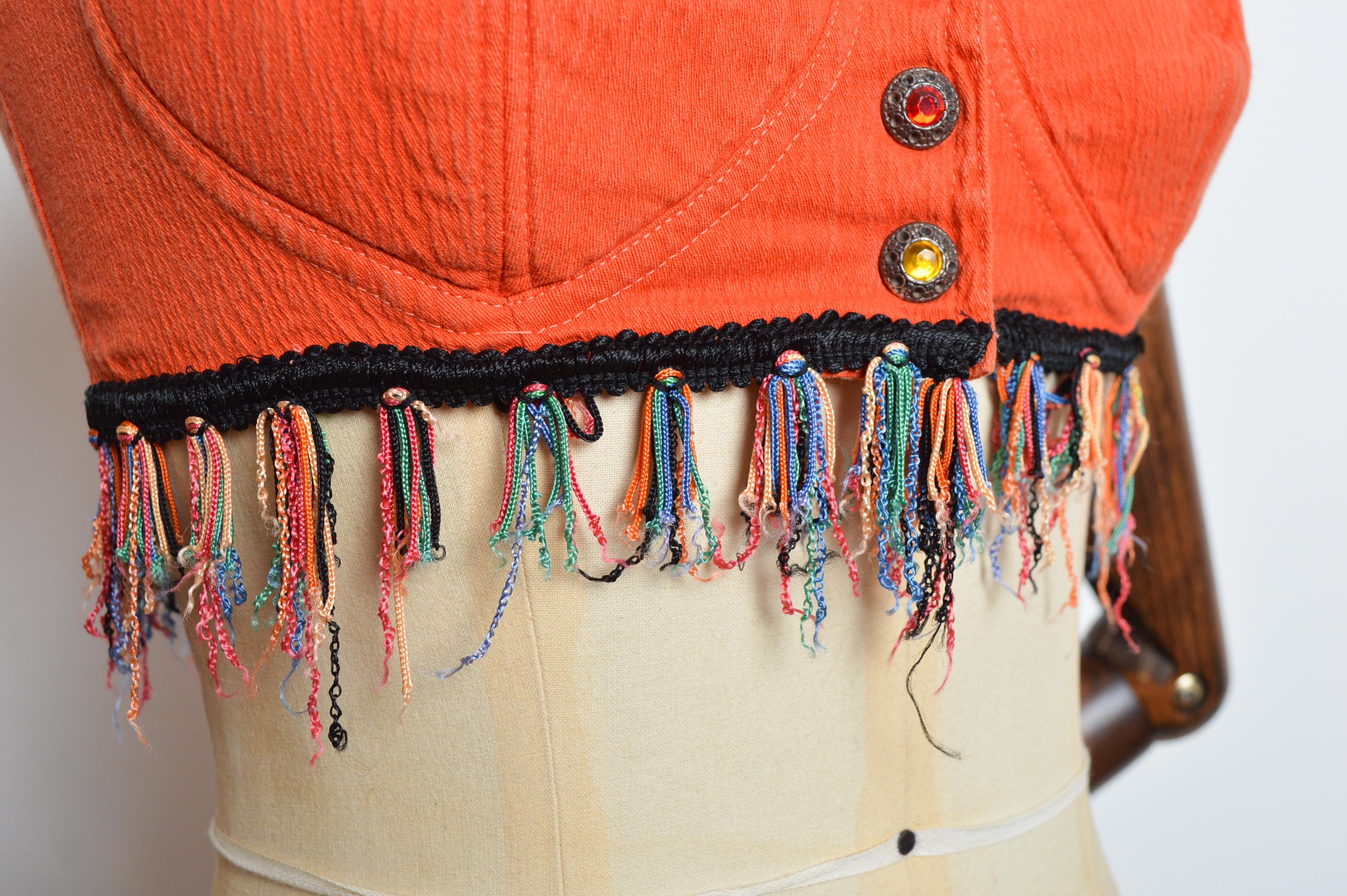 Kitsch 1990's Orange Heart Shaped MOSCHINO Bralet - Crop Top In Fair Condition For Sale In Sheffield, GB