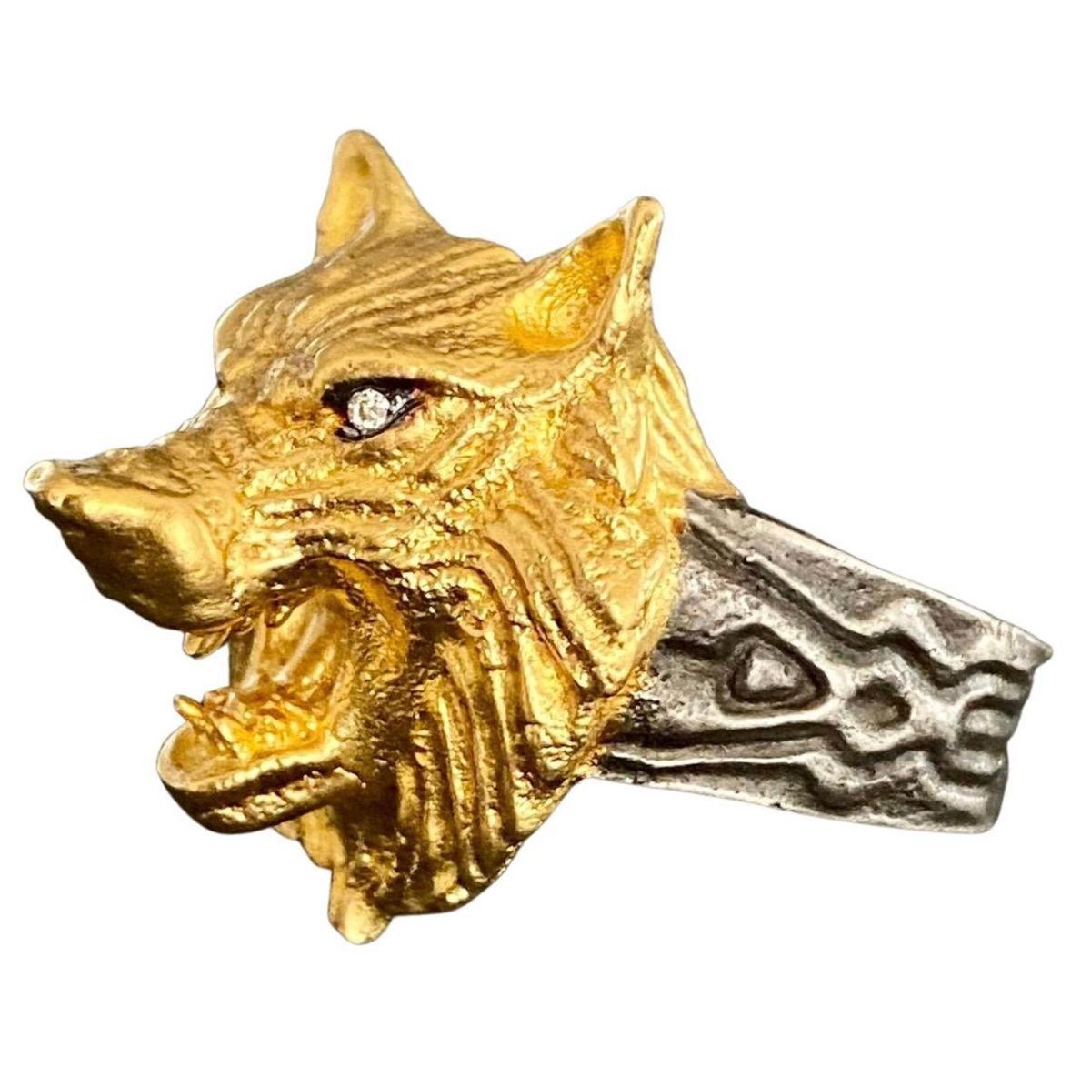 Kitsch Wolf Cocktail Ring with Diamond Eyes, 24K Gold & Silver For Sale 1