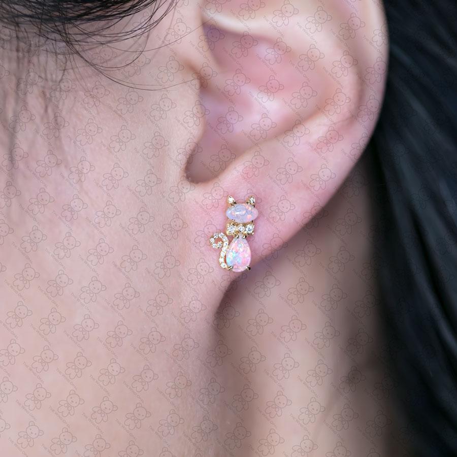 Arts and Crafts Kitten Cat Australian Opal Diamond Screw Back Stud Earrings 18K Gold For Sale