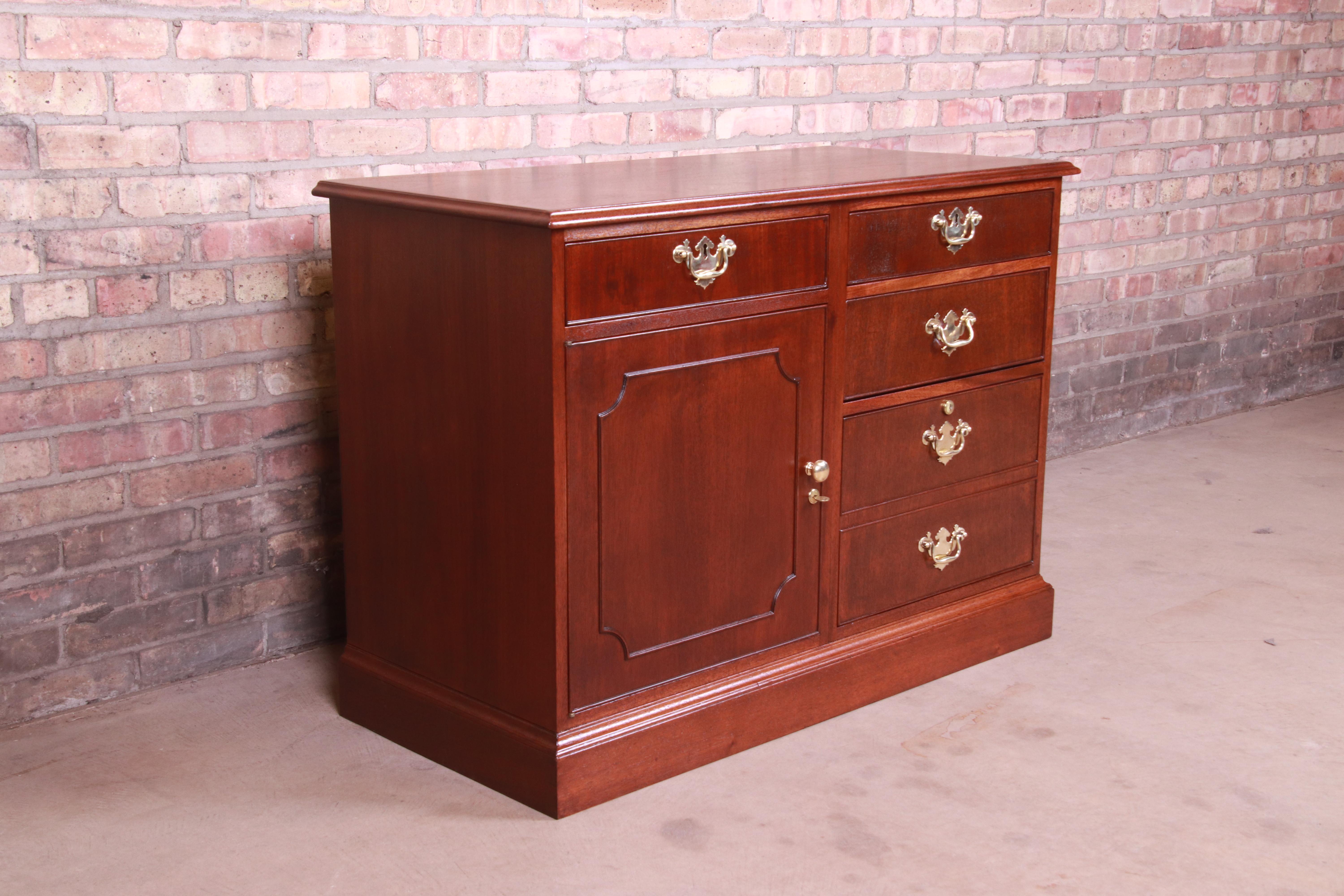 Brass Kittinger American Chippendale Mahogany Credenza or Bar Cabinet, Refinished For Sale