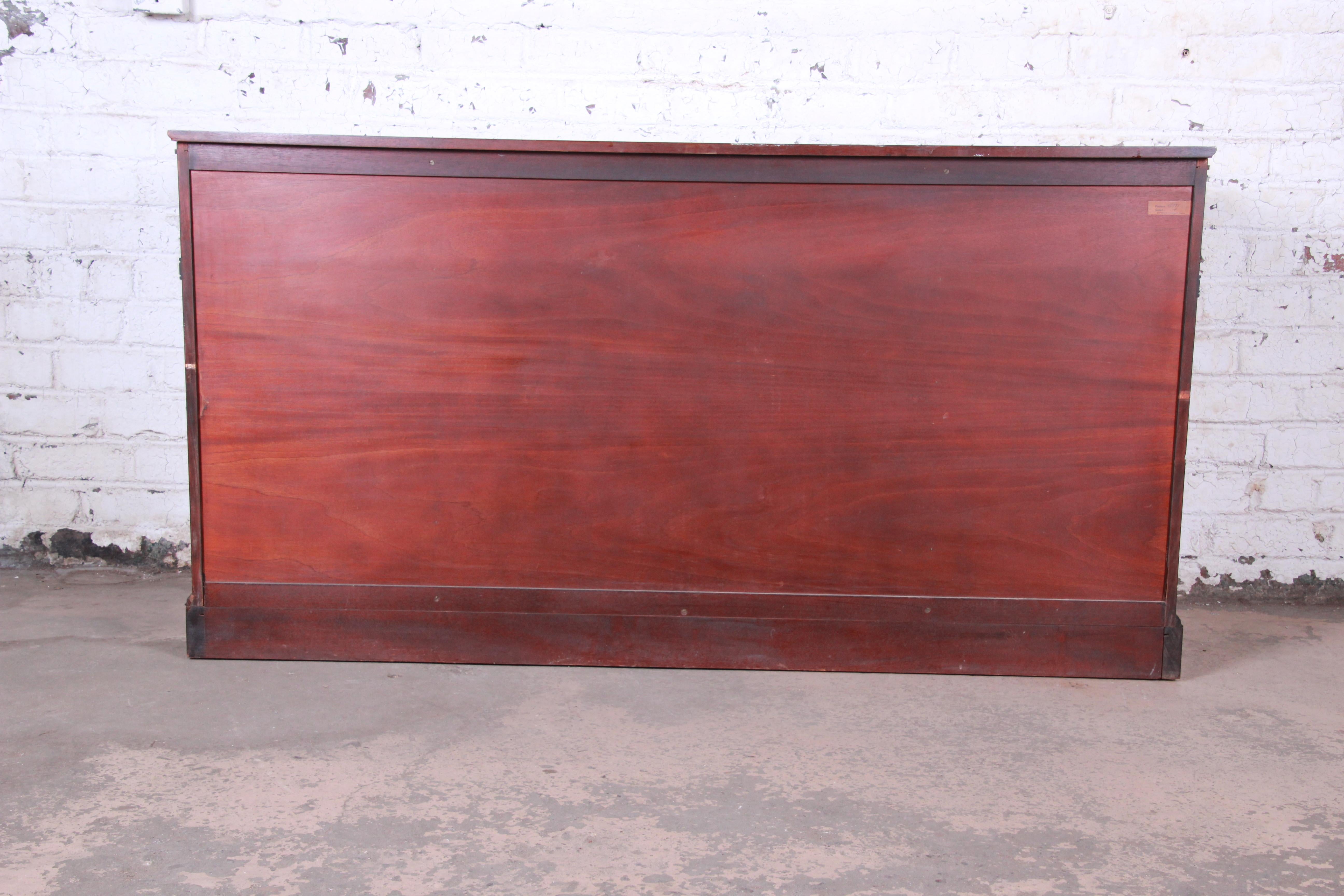 Kittinger Carved Mahogany Regency Sideboard Credenza or Bar Cabinet, circa 1940s 10