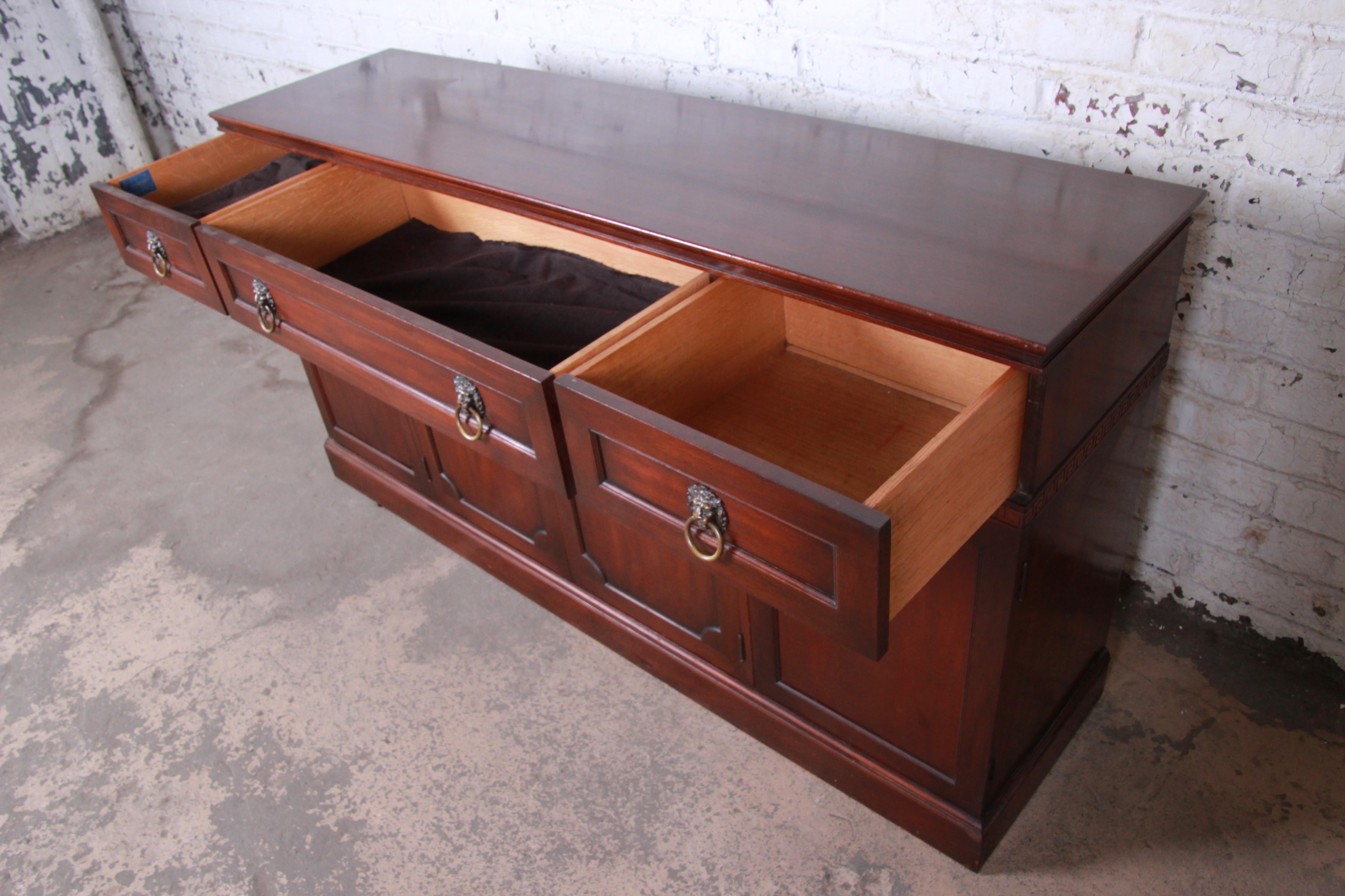 Kittinger Carved Mahogany Regency Sideboard Credenza or Bar Cabinet, circa 1940s 2