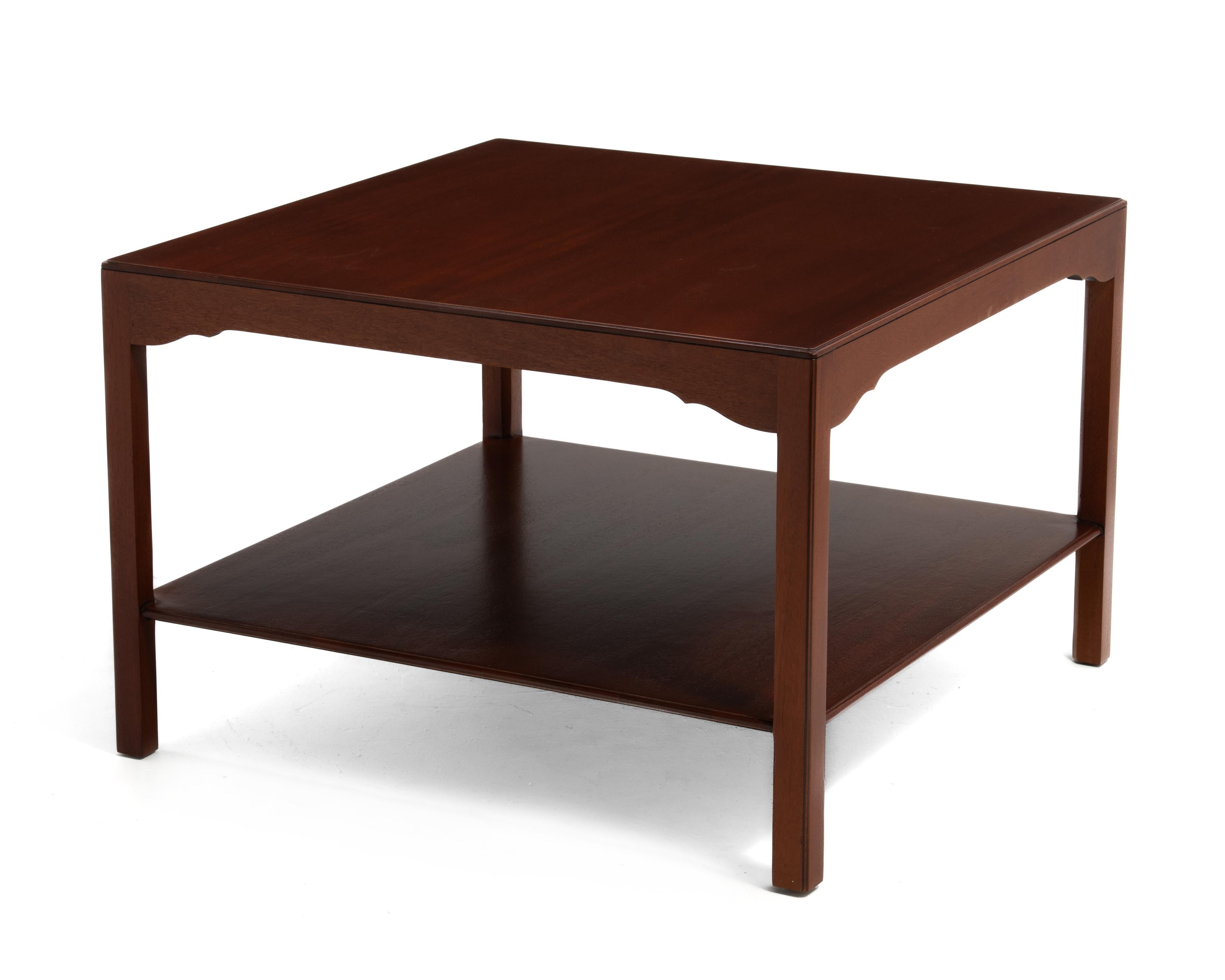 Kittinger Castile New York Georgian Collection Mahagoni Couchtisch im Angebot 2