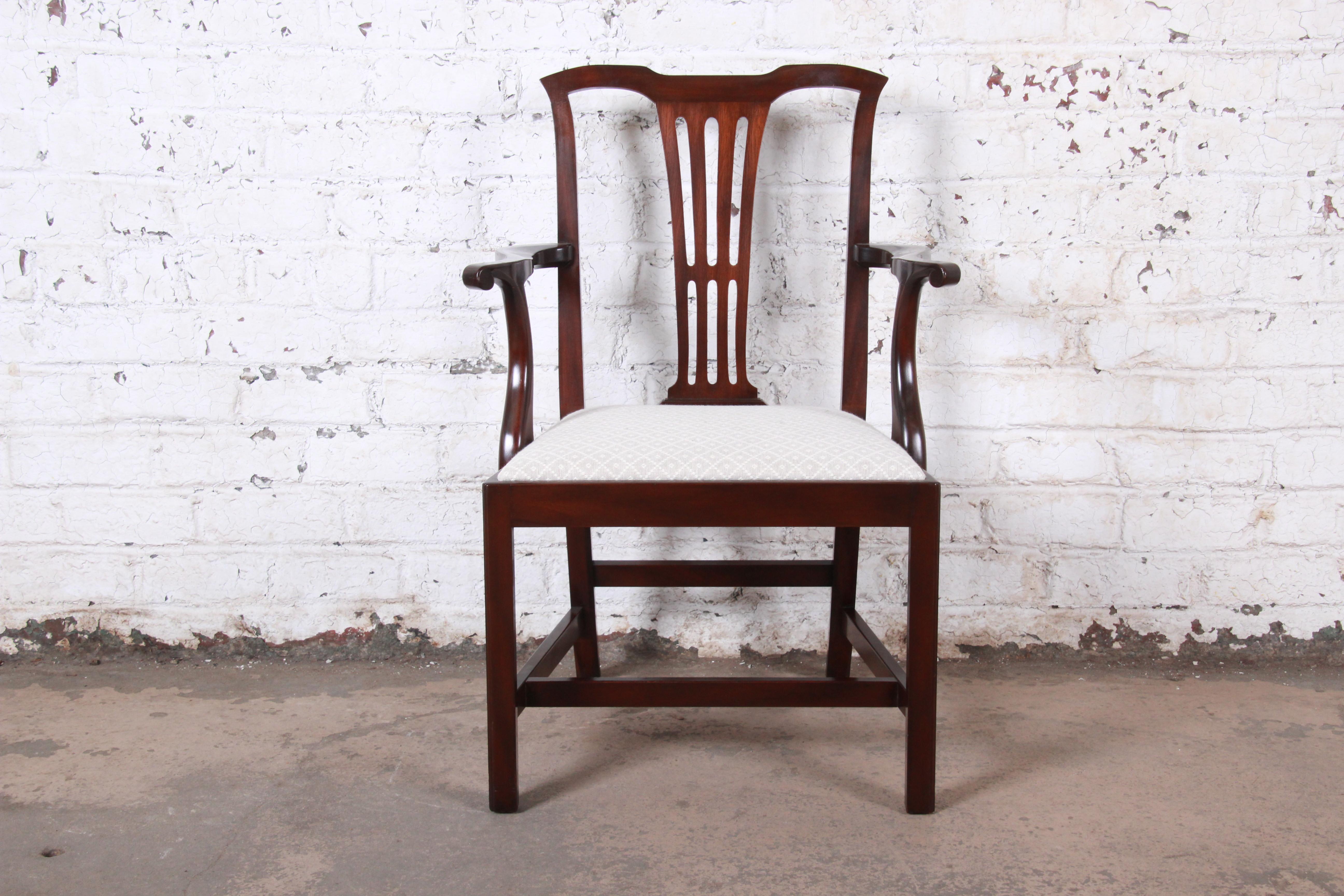 Kittinger Chippendale Style Mahogany Dining Chairs, Set of Six In Good Condition In South Bend, IN