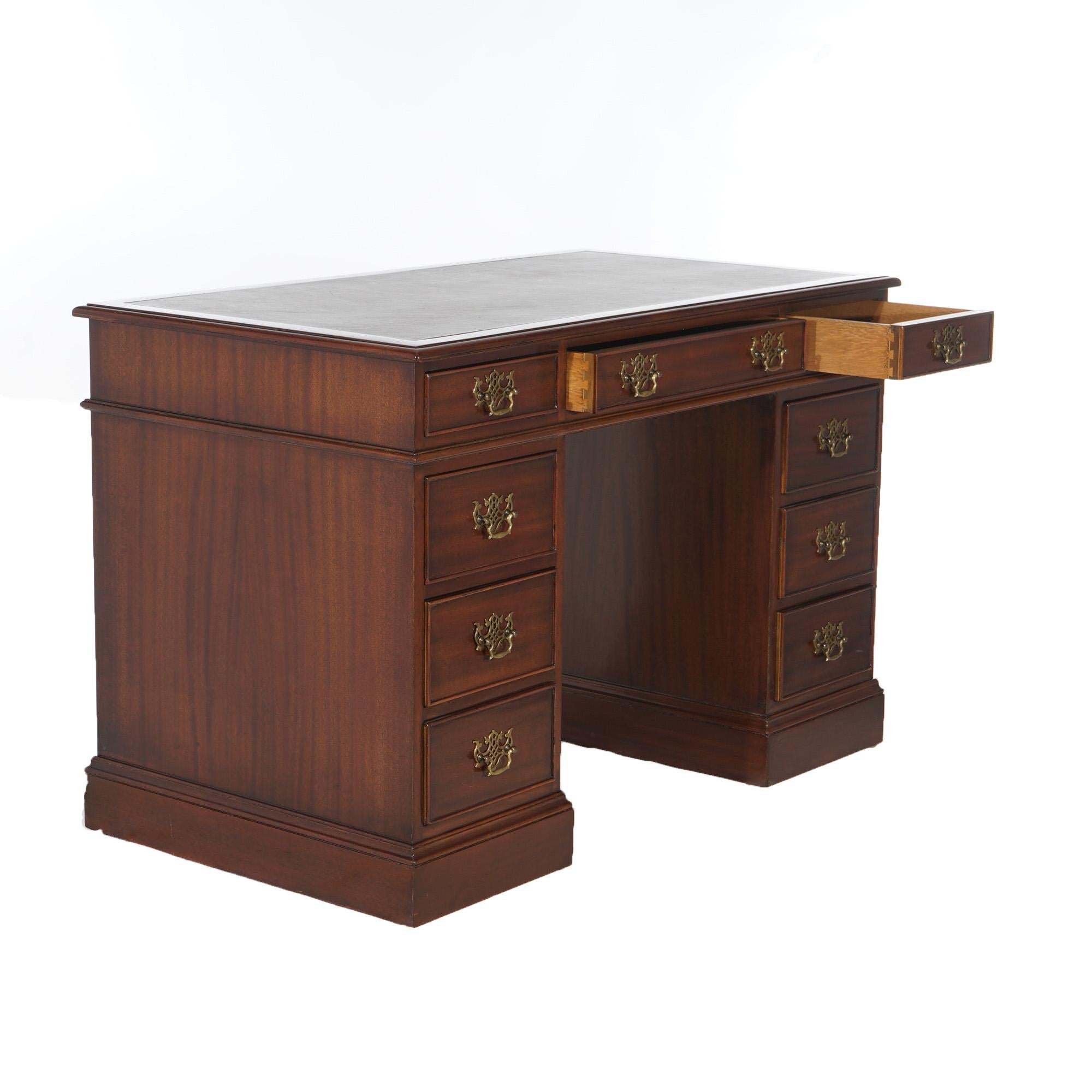 Kittinger Chippendale Style Mahogany Knee Hole Desk with Drawer Towers 20thC For Sale 8