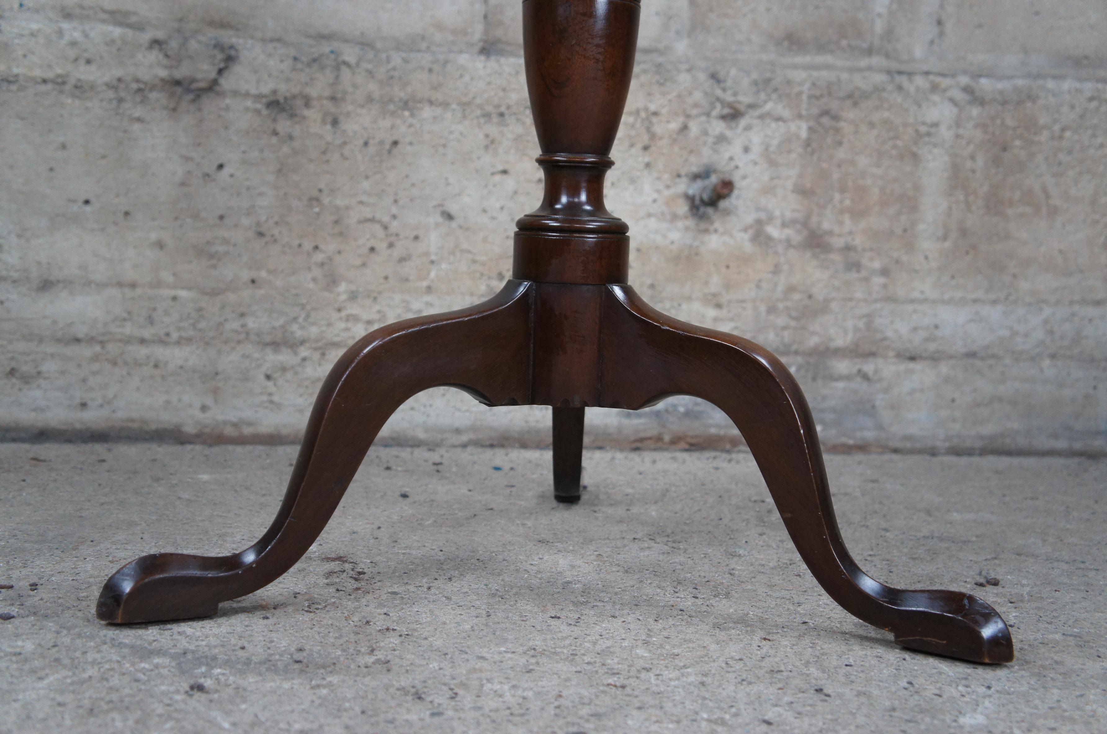 Kittinger - Support de bougie de table en acajou à plateau basculant Colonial Williamsburg Federal en vente 3