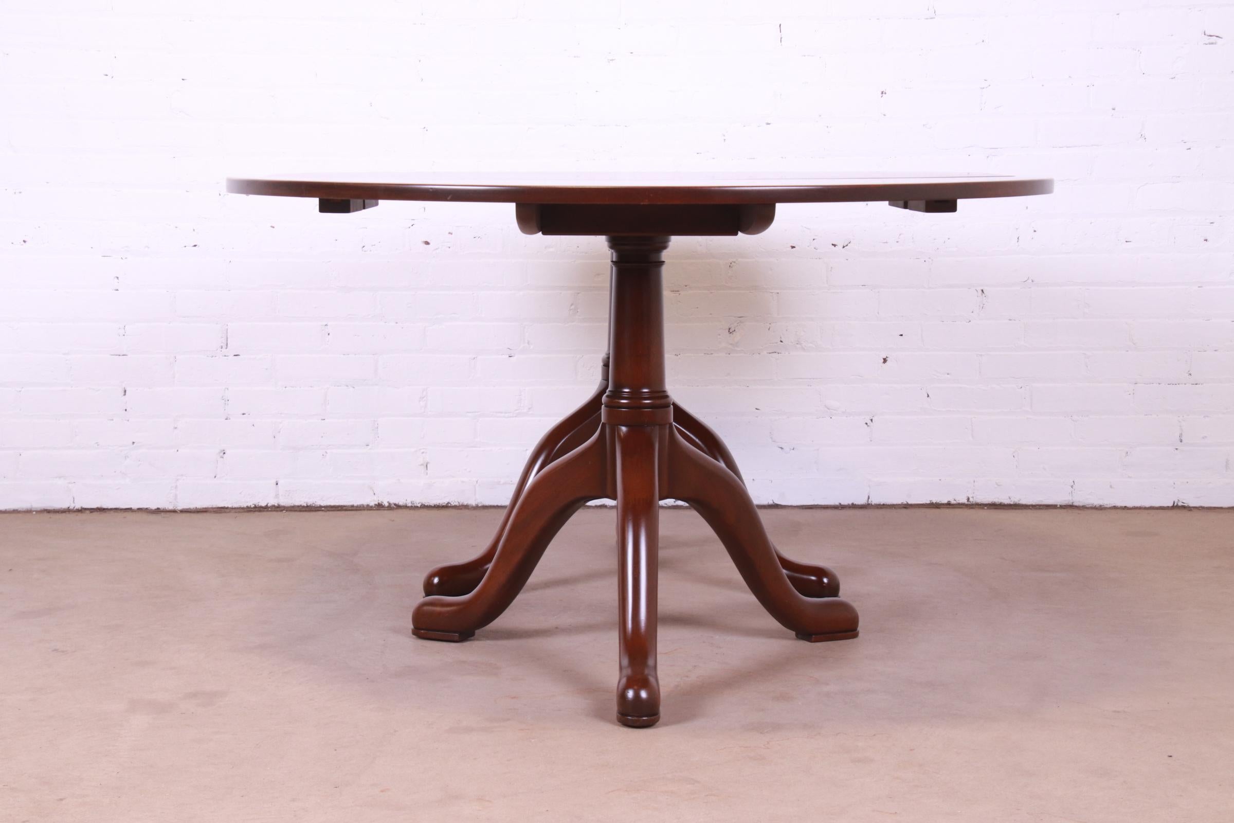 Kittinger Colonial Williamsburg Georgian Mahogany Triple Pedestal Dining Table 14