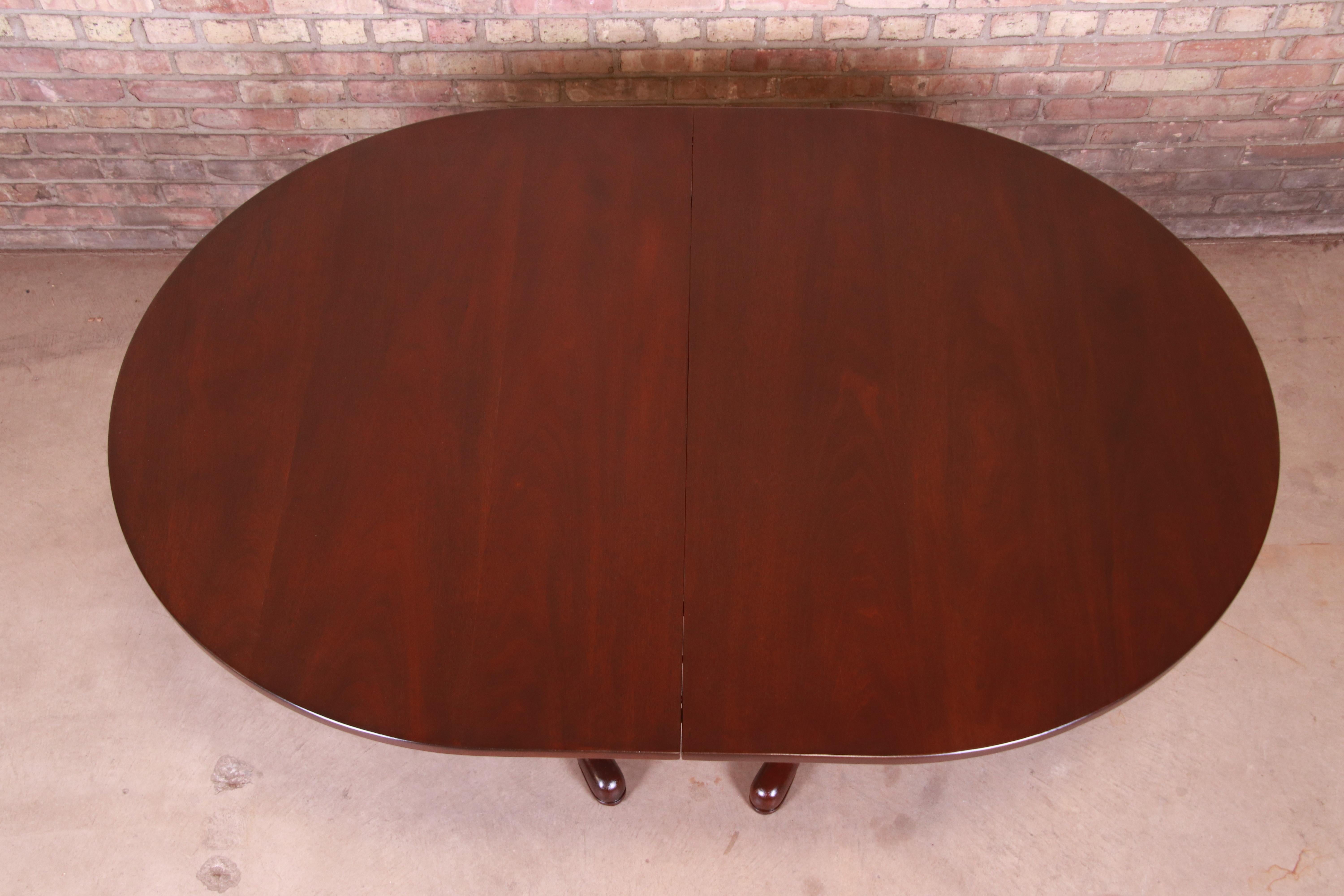Kittinger Colonial Williamsburg Mahogany Extension Dining Table, Refinished 3
