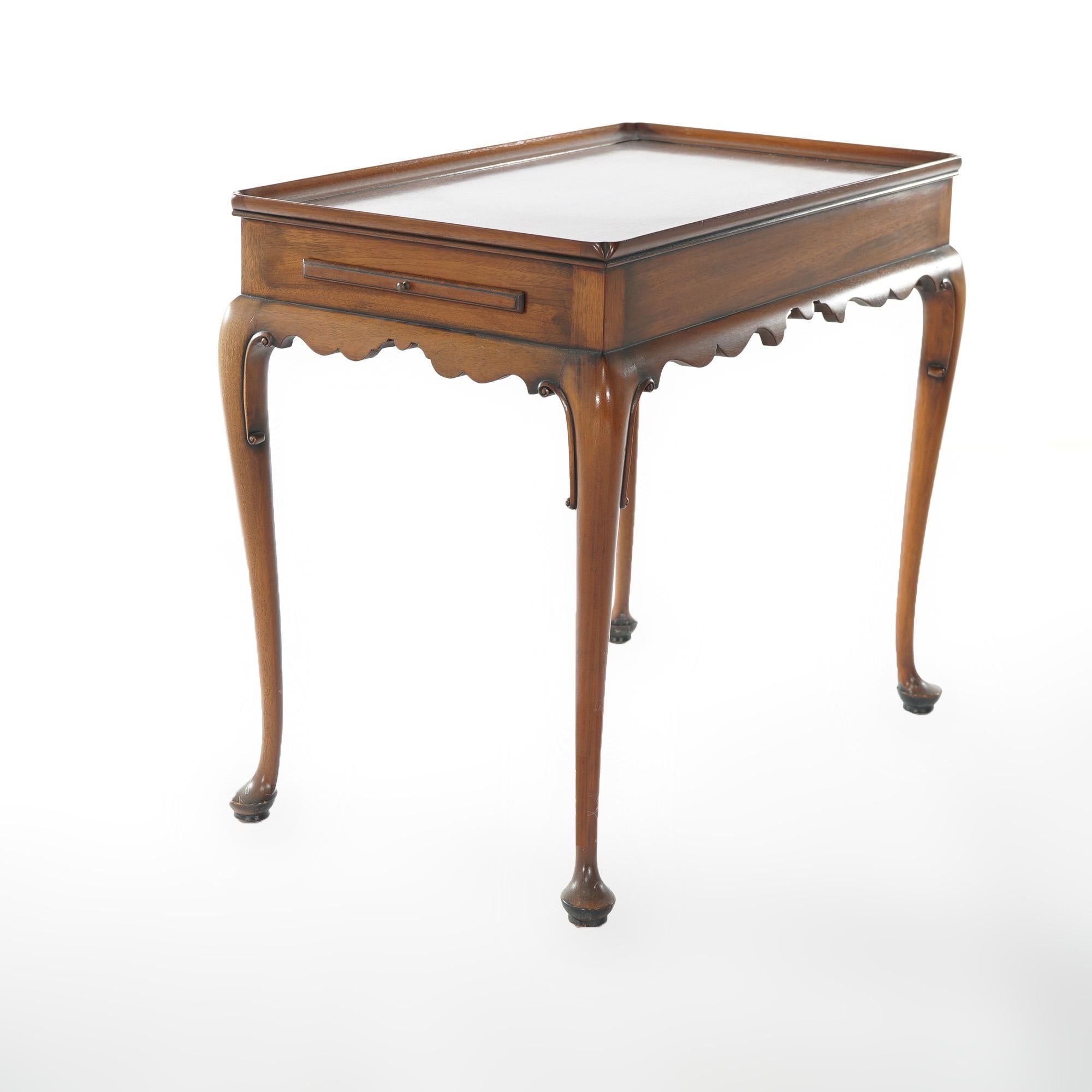 Kittinger Colonial Williamsburg Mahogany Tea Table with Slides, Signed 20th C In Good Condition In Big Flats, NY