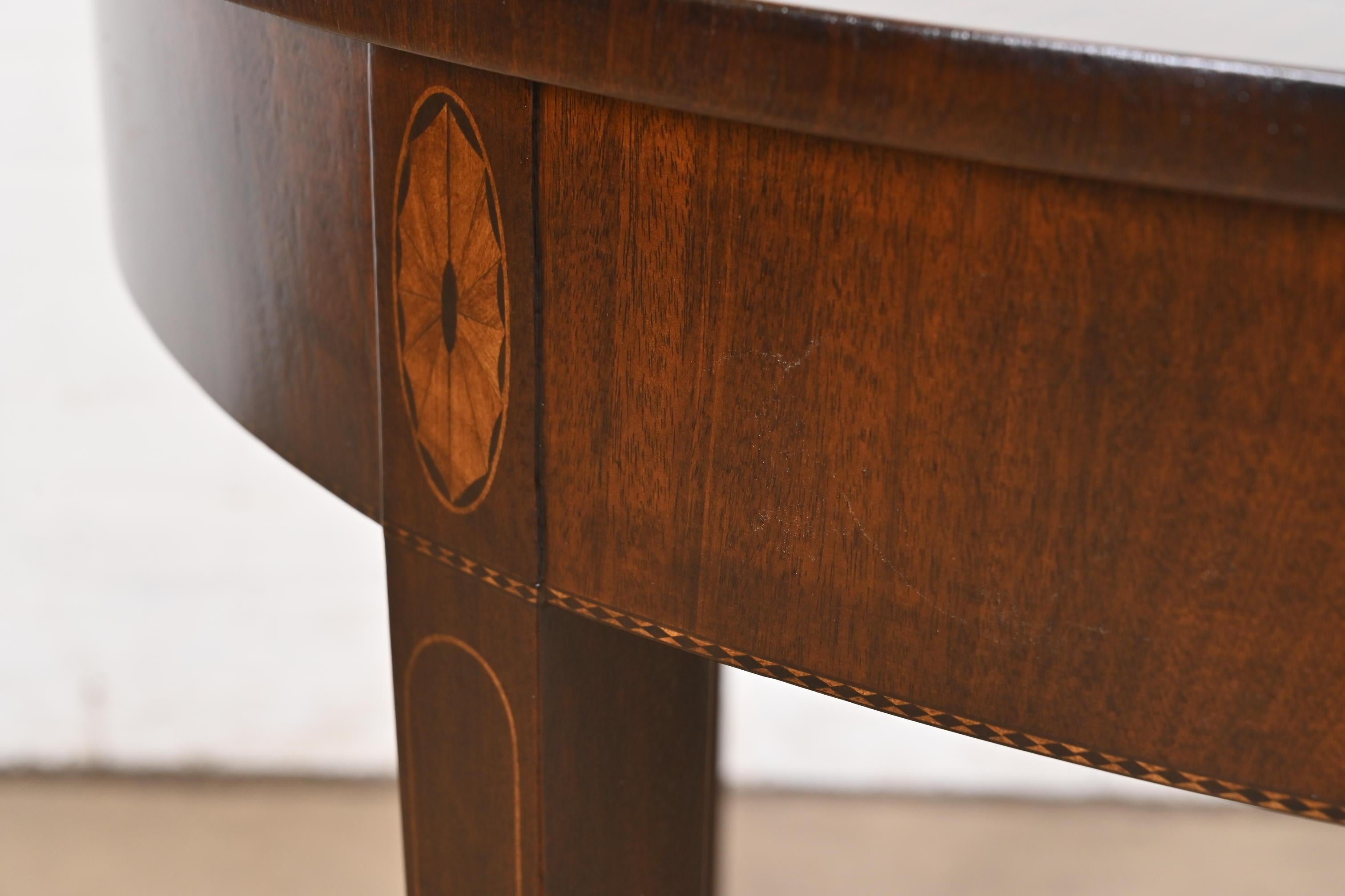 Kittinger Federal Inlaid Mahogany Extension Dining Table, Newly Refinished 3