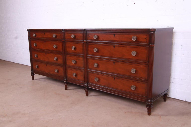Kittinger French Regency Louis XVI Mahogany Twelve-Drawer Dresser, Refinished In Good Condition In South Bend, IN