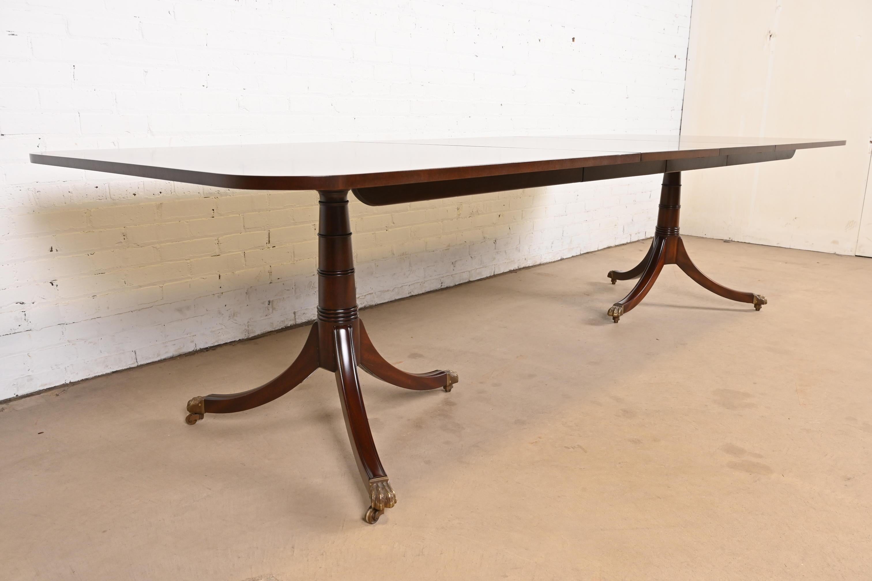 Late 20th Century Kittinger Georgian Banded Mahogany Double Pedestal Dining Table, Refinished For Sale
