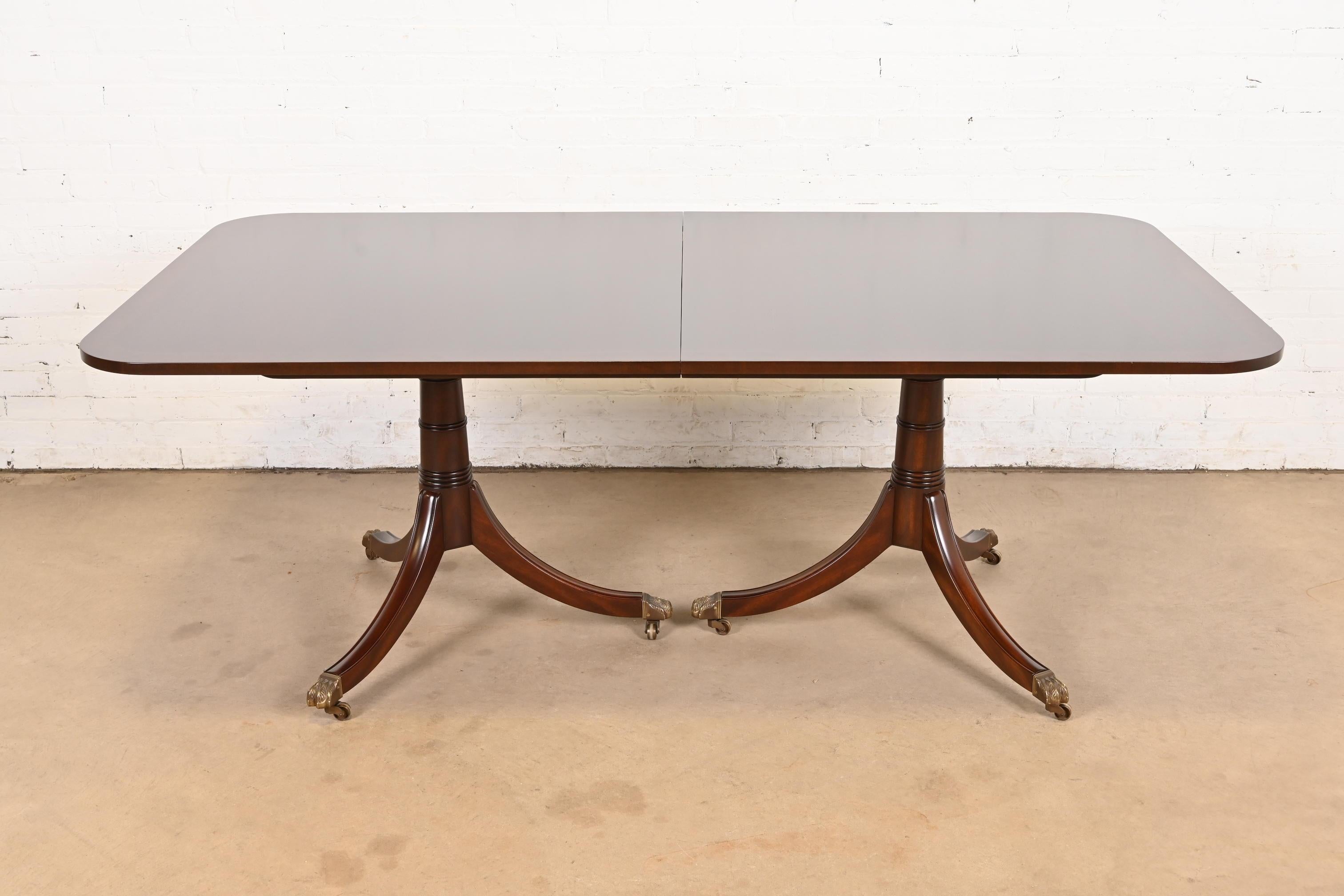 Kittinger Georgian Banded Mahogany Double Pedestal Dining Table, Refinished For Sale 2