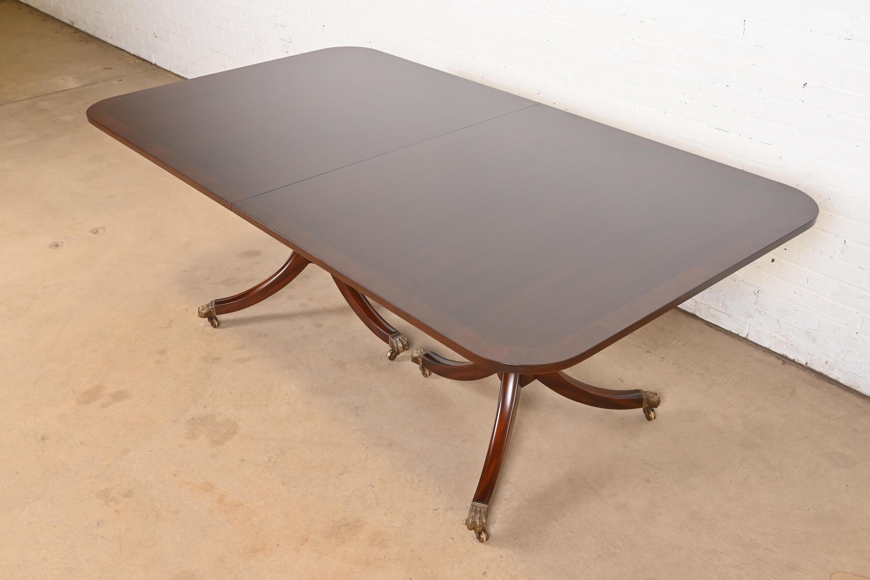Kittinger Georgian Banded Mahogany Double Pedestal Dining Table, Refinished For Sale 3