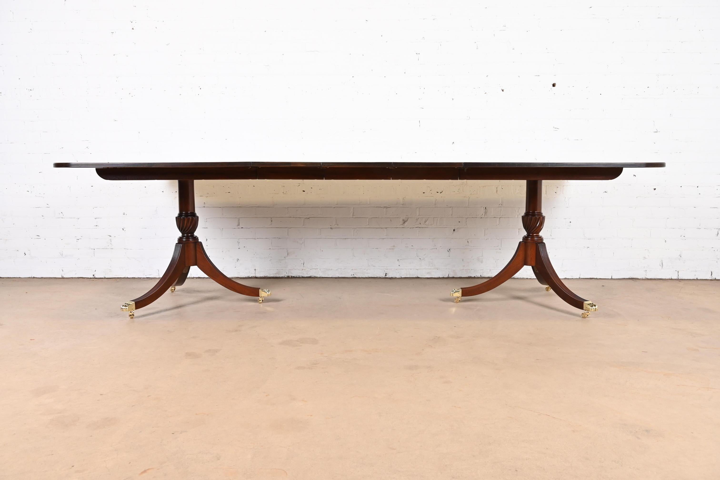 Late 20th Century Kittinger Georgian Banded Mahogany Double Pedestal Extension Dining Table For Sale
