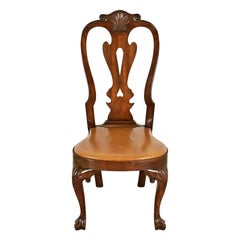 Chaise d'appoint ou de salle à manger en acajou sculpté de style géorgien « Kittinger »