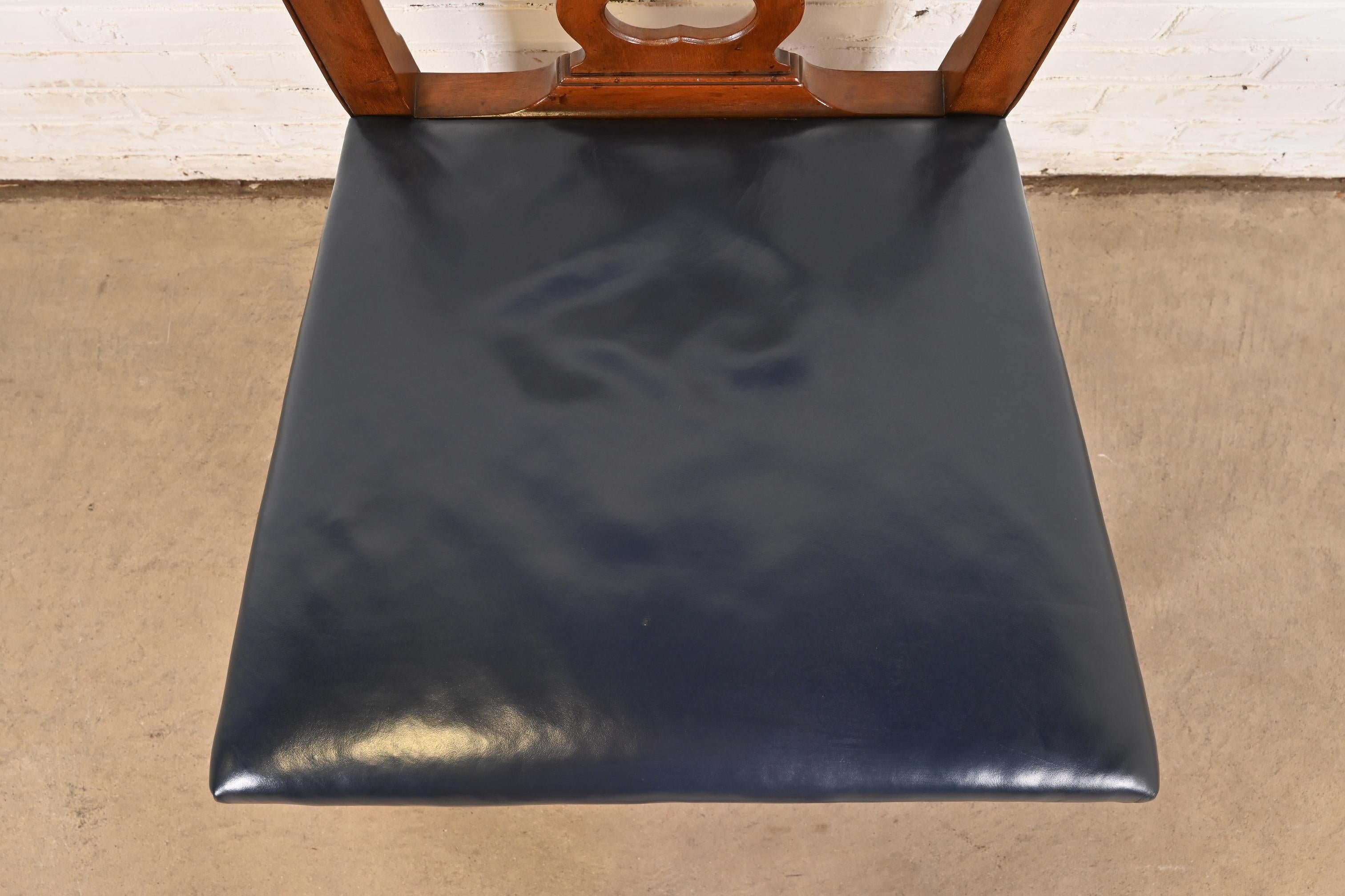 Kittinger Georgian Carved Mahogany Side Chairs or Dining Chairs, Pair For Sale 2