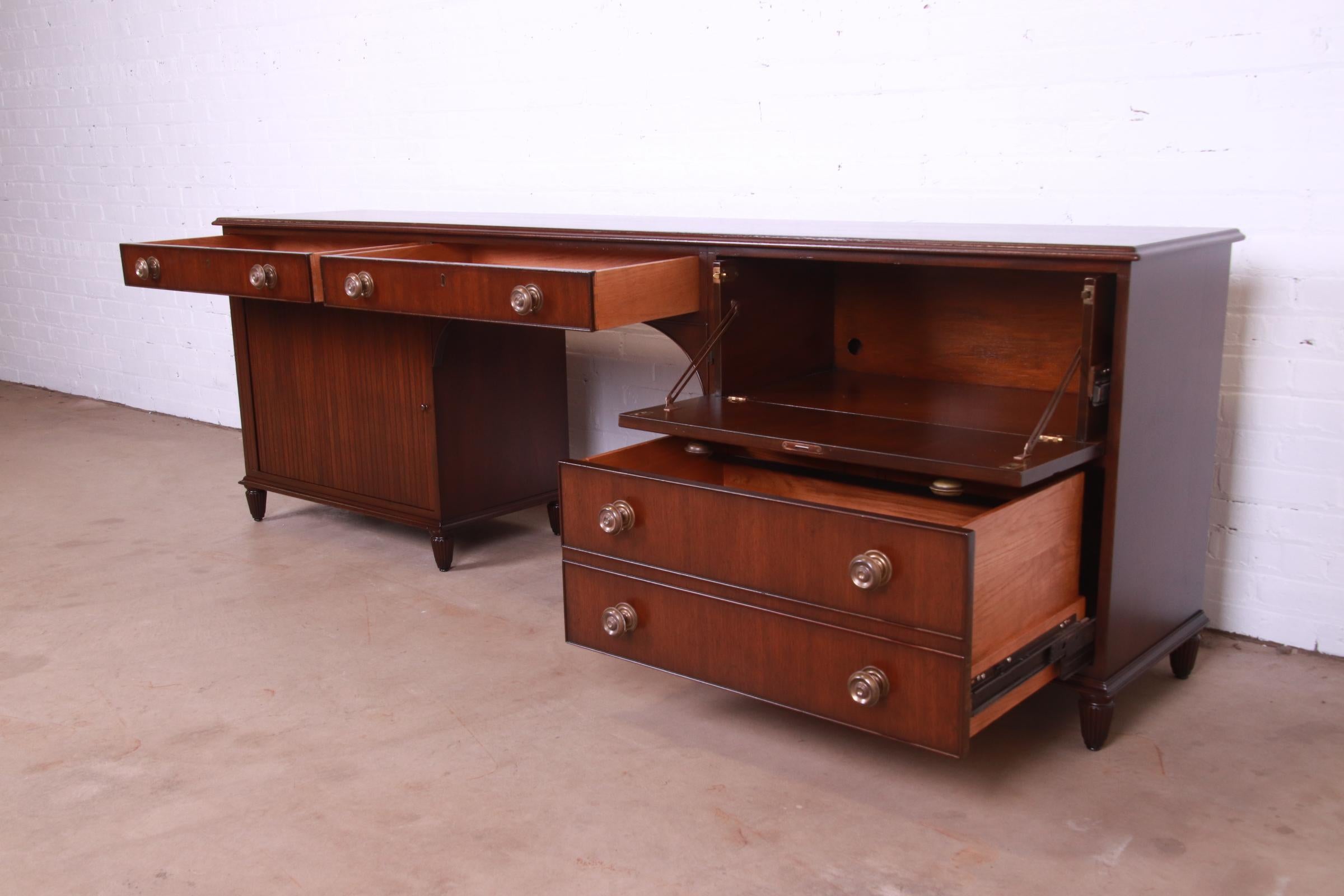 Kittinger Georgian Mahogany Executive Credenza Desk, Newly Refinished 1