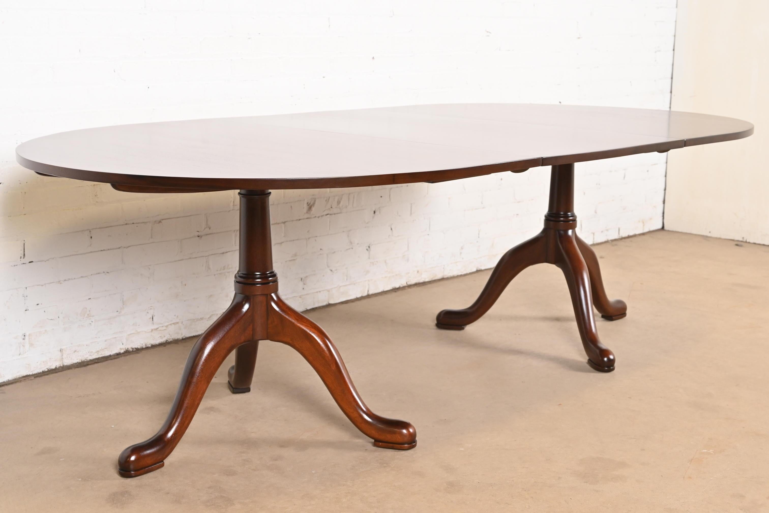 Late 20th Century Kittinger Georgian Solid Mahogany Double Pedestal Dining Table, Newly Refinished For Sale