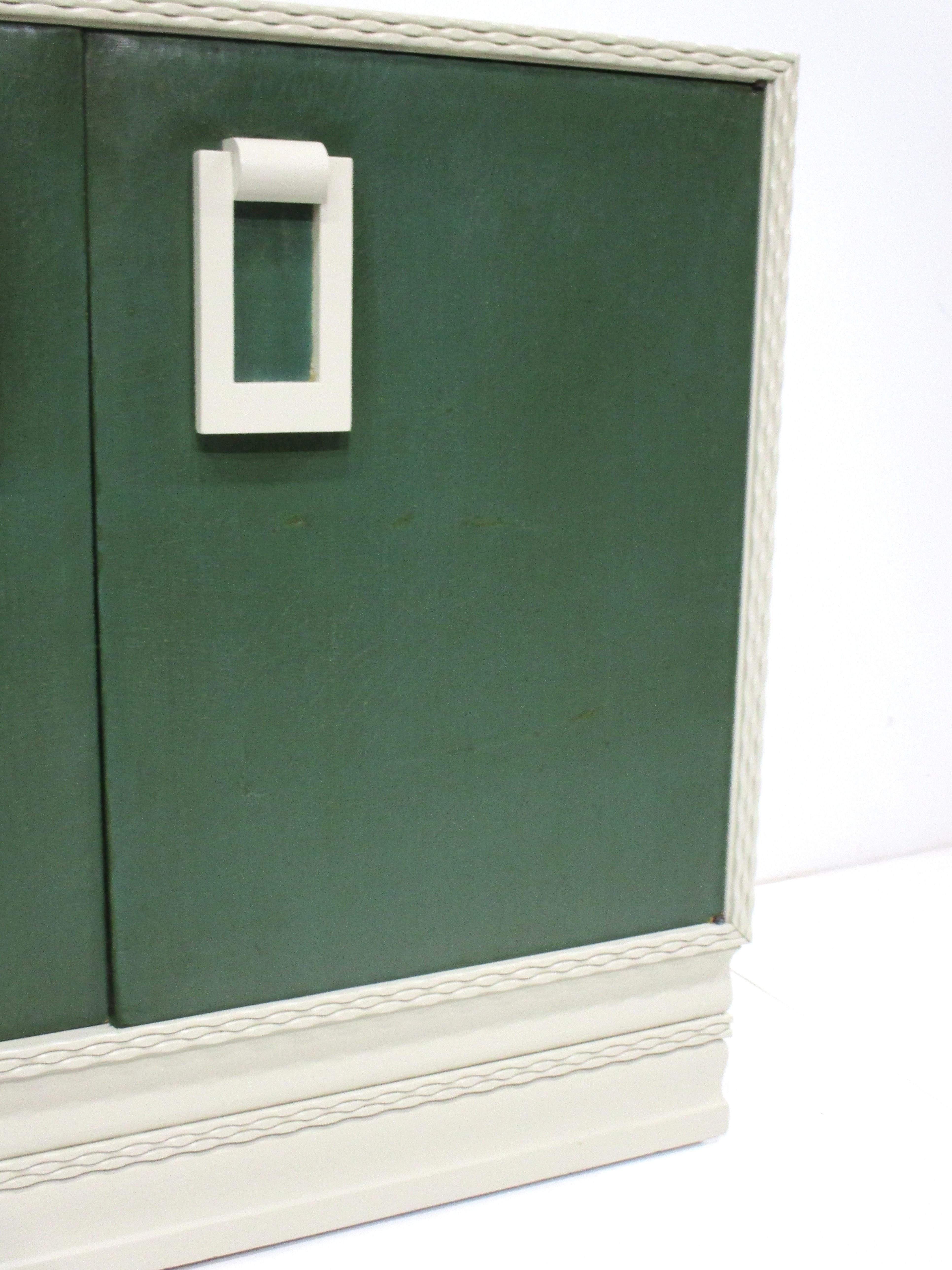 Mobile consolle in stile Regency di Kittinger House in vendita 5