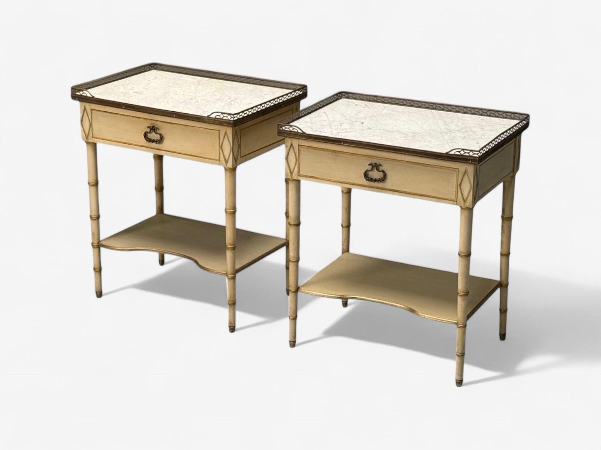 Kittinger, Hollywood Regency Style, Nightstands, Faux Bamboo Painted Wood, Brass In Good Condition In Manhasset, NY