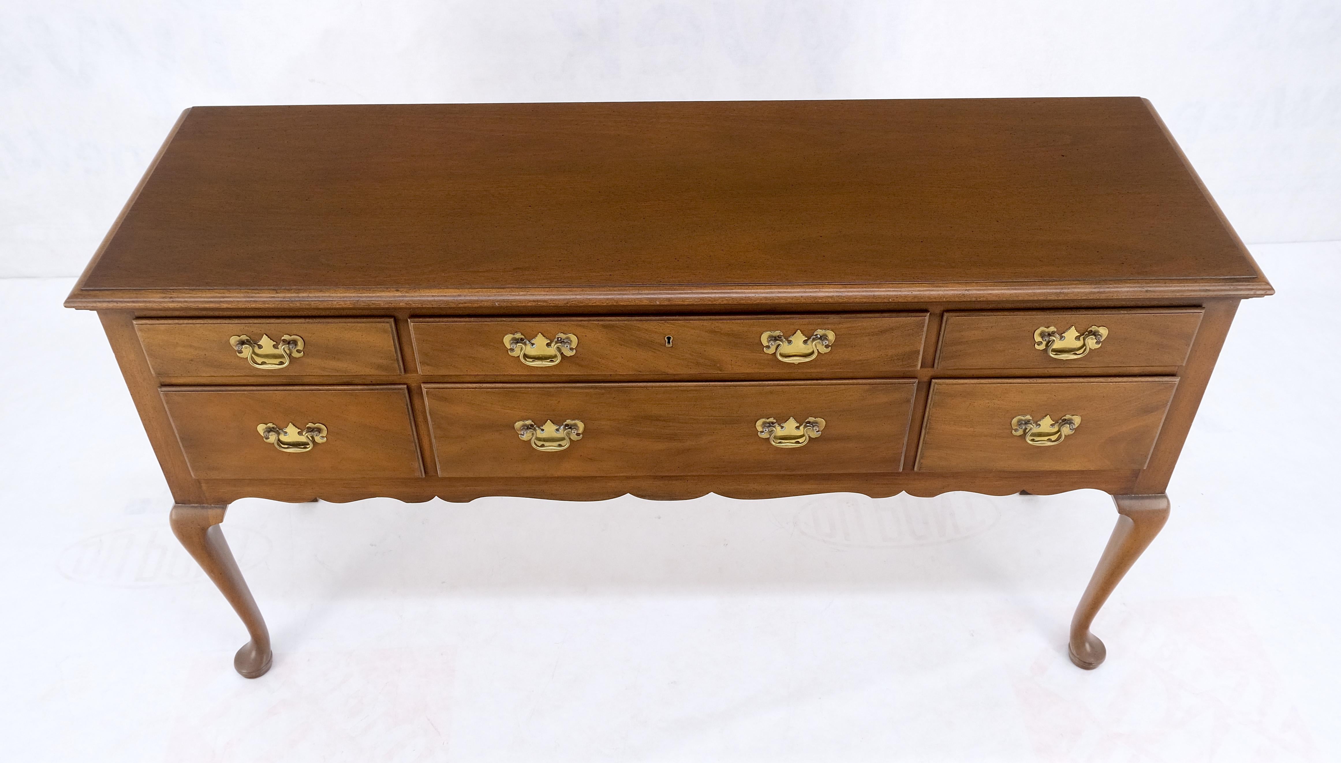 Kittinger Light Mahogany Queen Anne 6 Drawer Sideboard Server Credenza MINT! In Good Condition For Sale In Rockaway, NJ