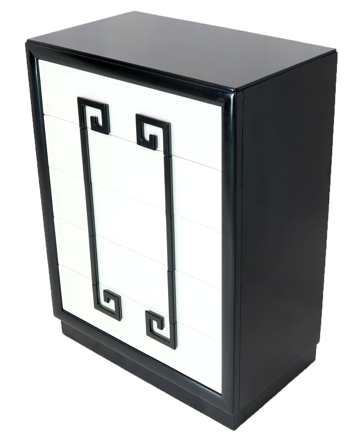 Mid-Century Modern Kittinger Mandarin Style Chest Dresser Black and White Lacquer Five Drawers For Sale