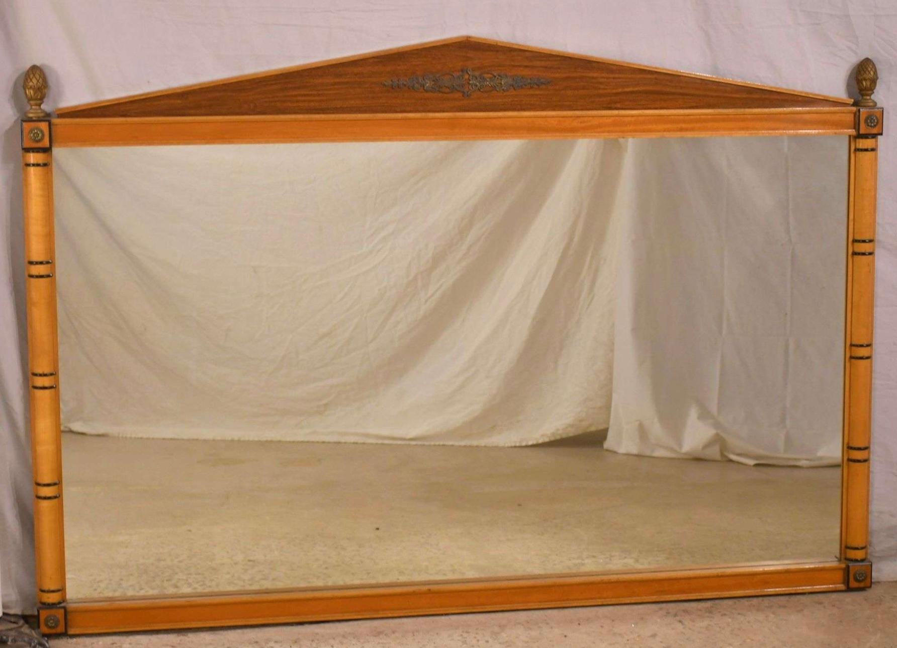 Kittinger Maple French Regency Style Faux Bamboo Inspired Maple & Brass Mirror In Good Condition For Sale In Kennesaw, GA