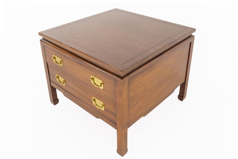 Kittinger Mid Century Mahogany End Table In Good Condition For Sale In Countryside, IL
