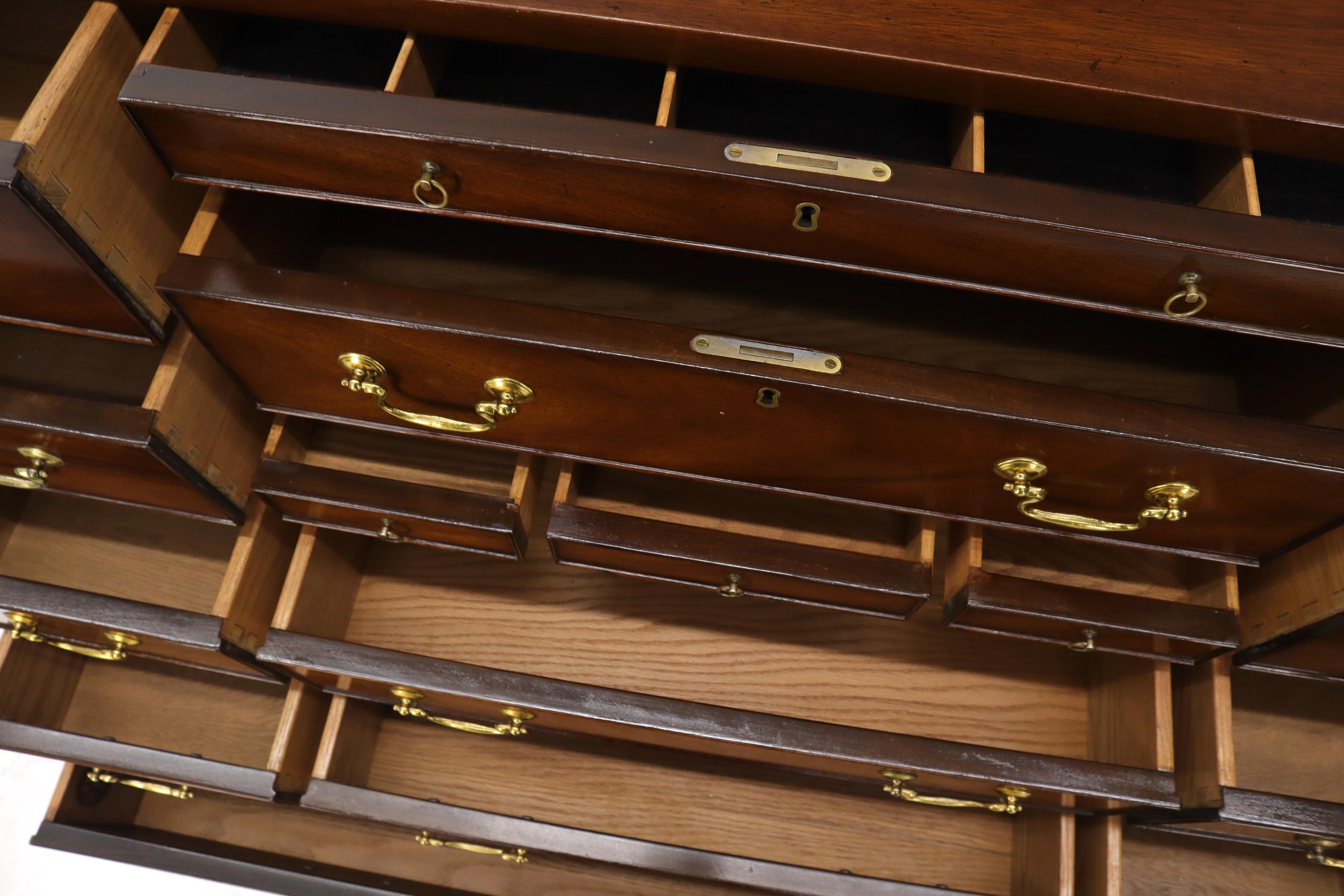 multi drawer dresser