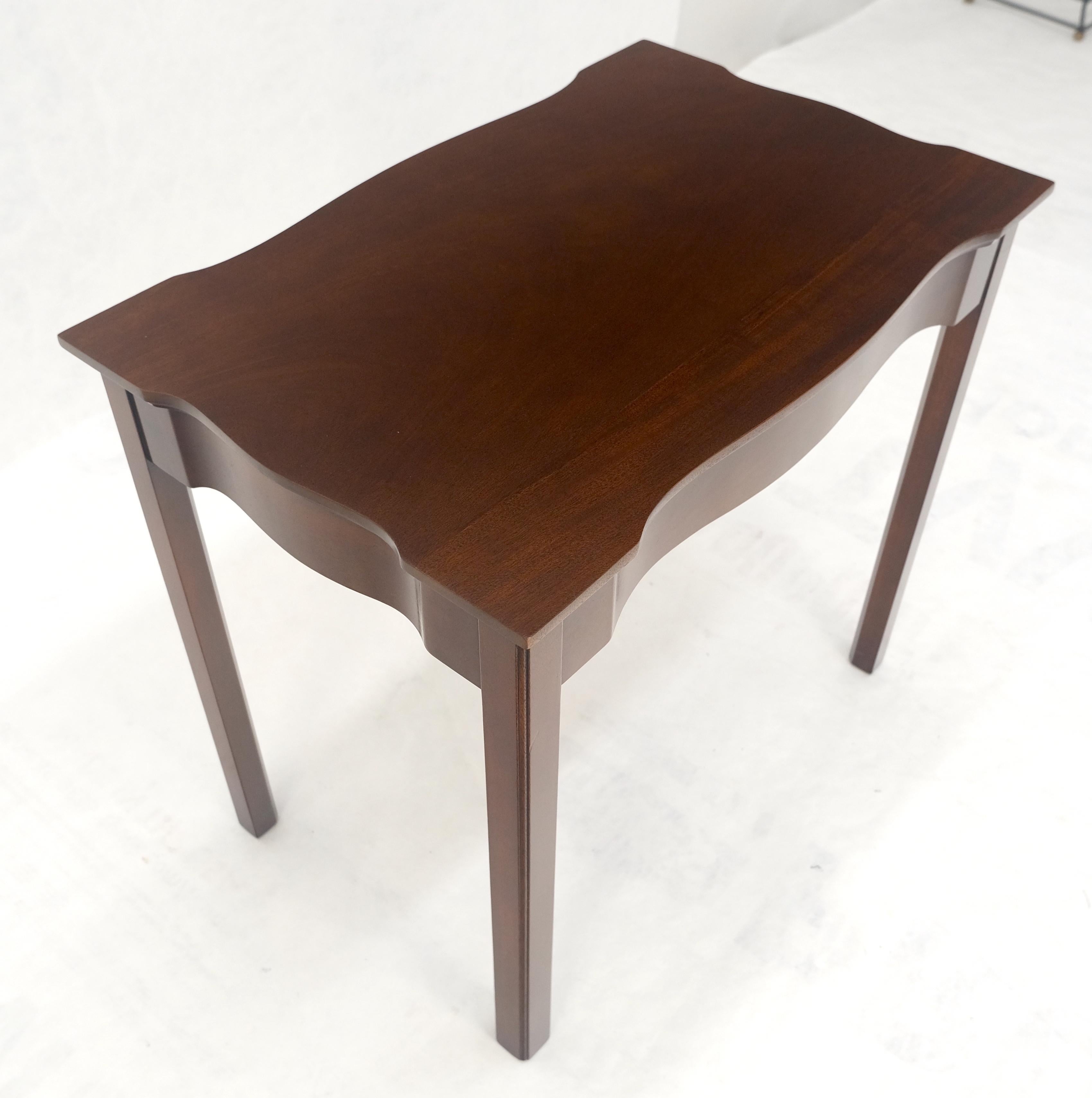 Kittinger Acajou massif Figural Top Side End Table Stand MINT en vente 5