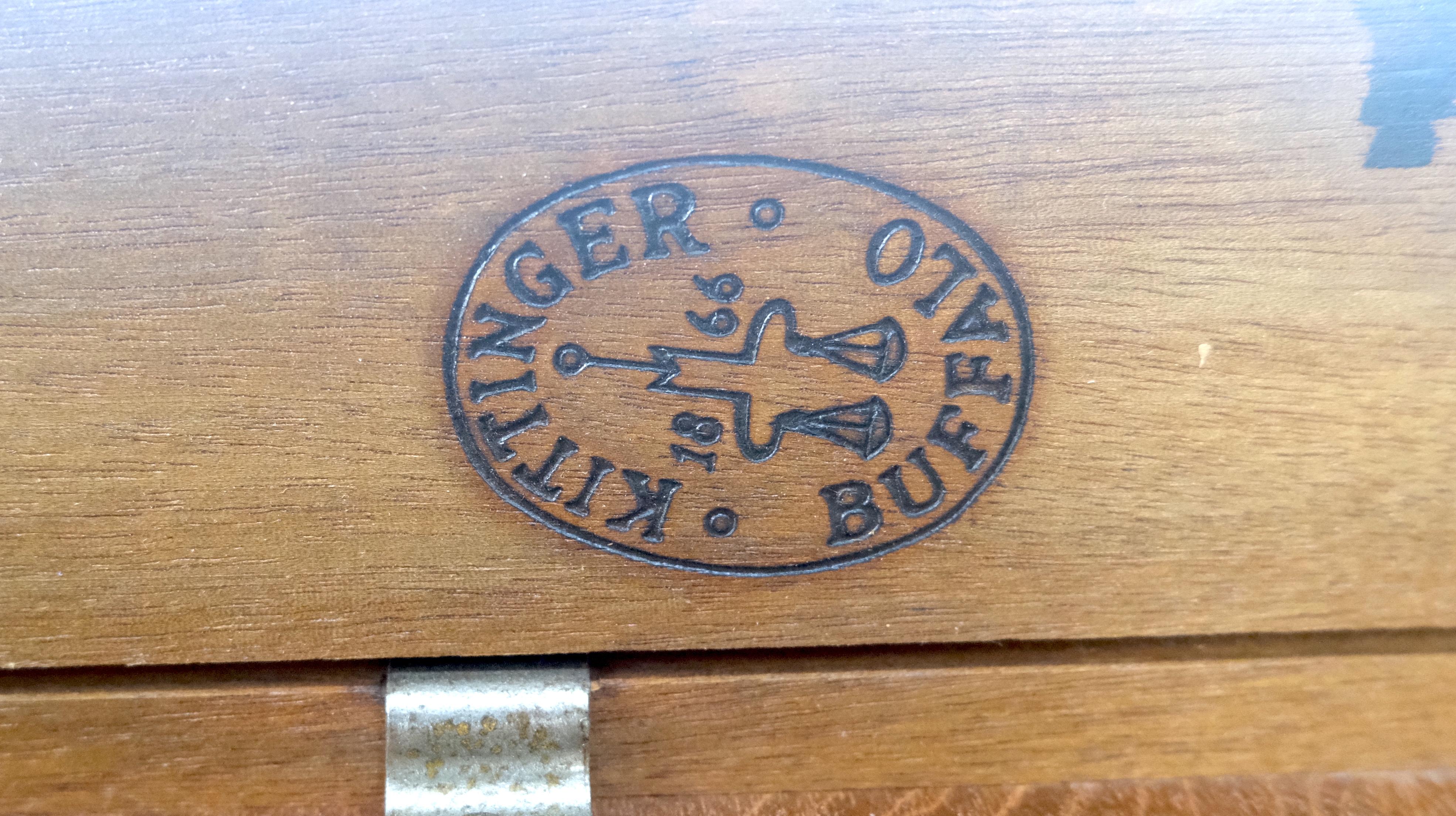 Kittinger Acajou massif Figural Top Side End Table Stand MINT en vente 6