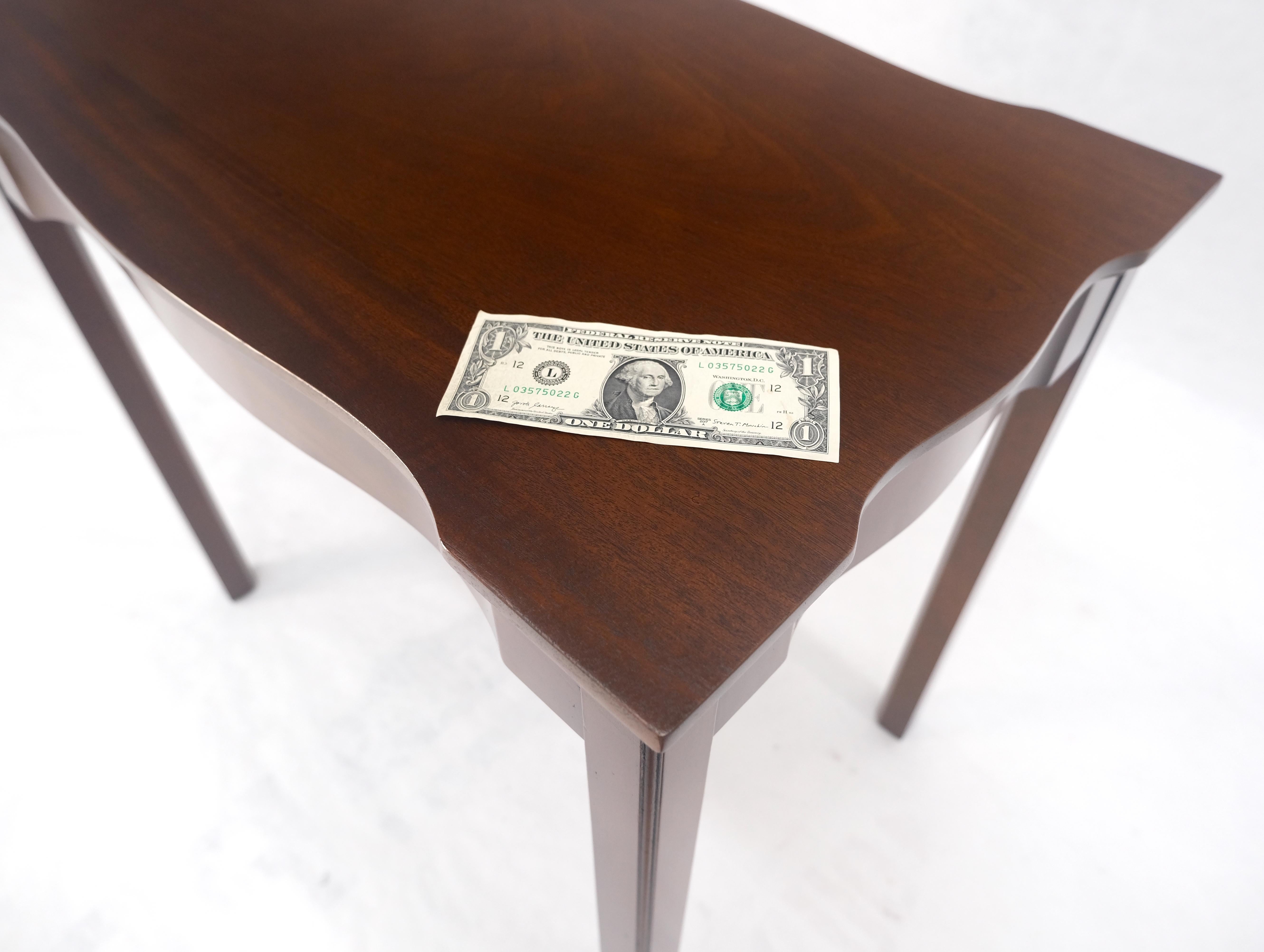 20ième siècle Kittinger Acajou massif Figural Top Side End Table Stand MINT en vente