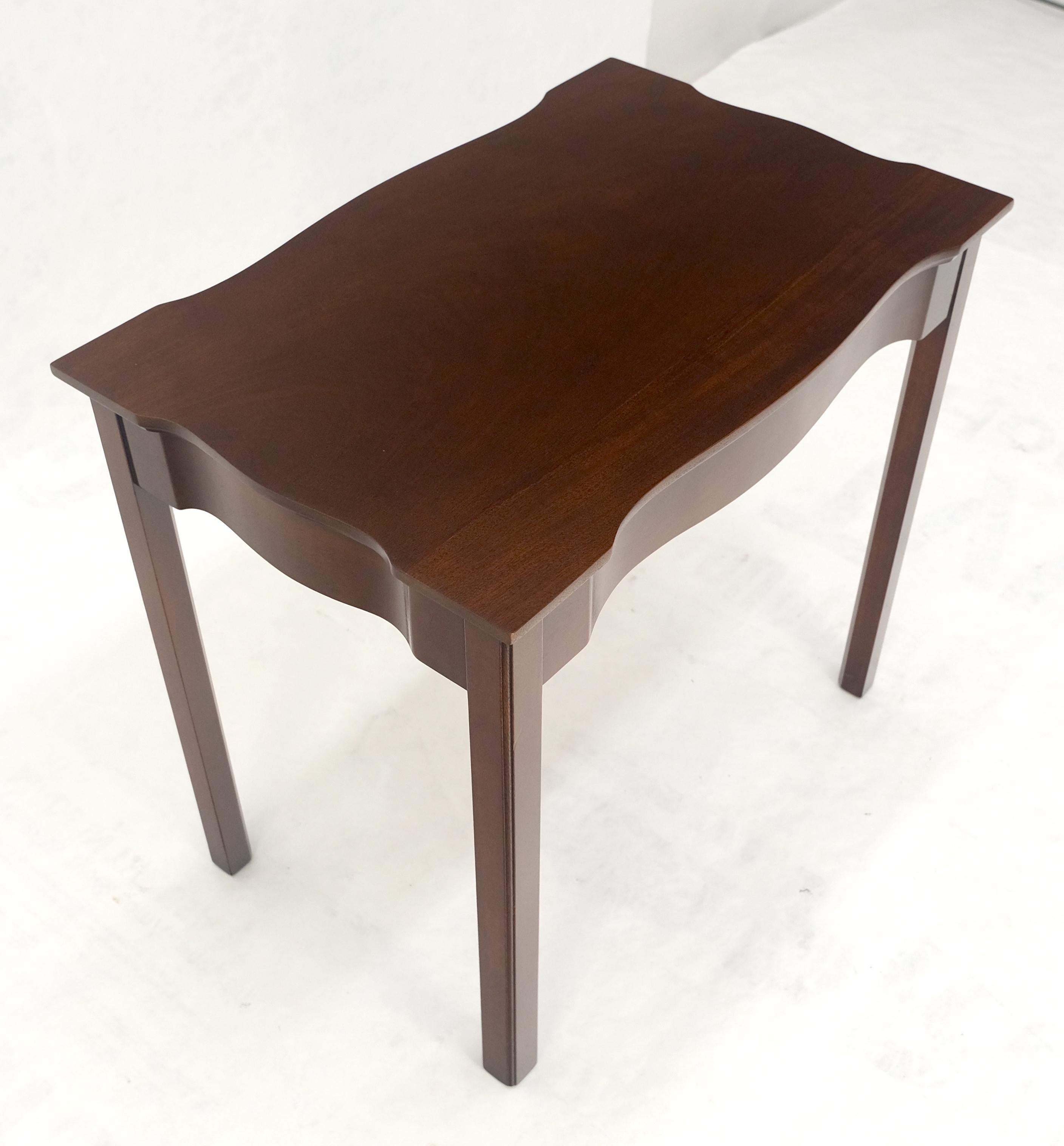 Kittinger Acajou massif Figural Top Side End Table Stand MINT en vente 3