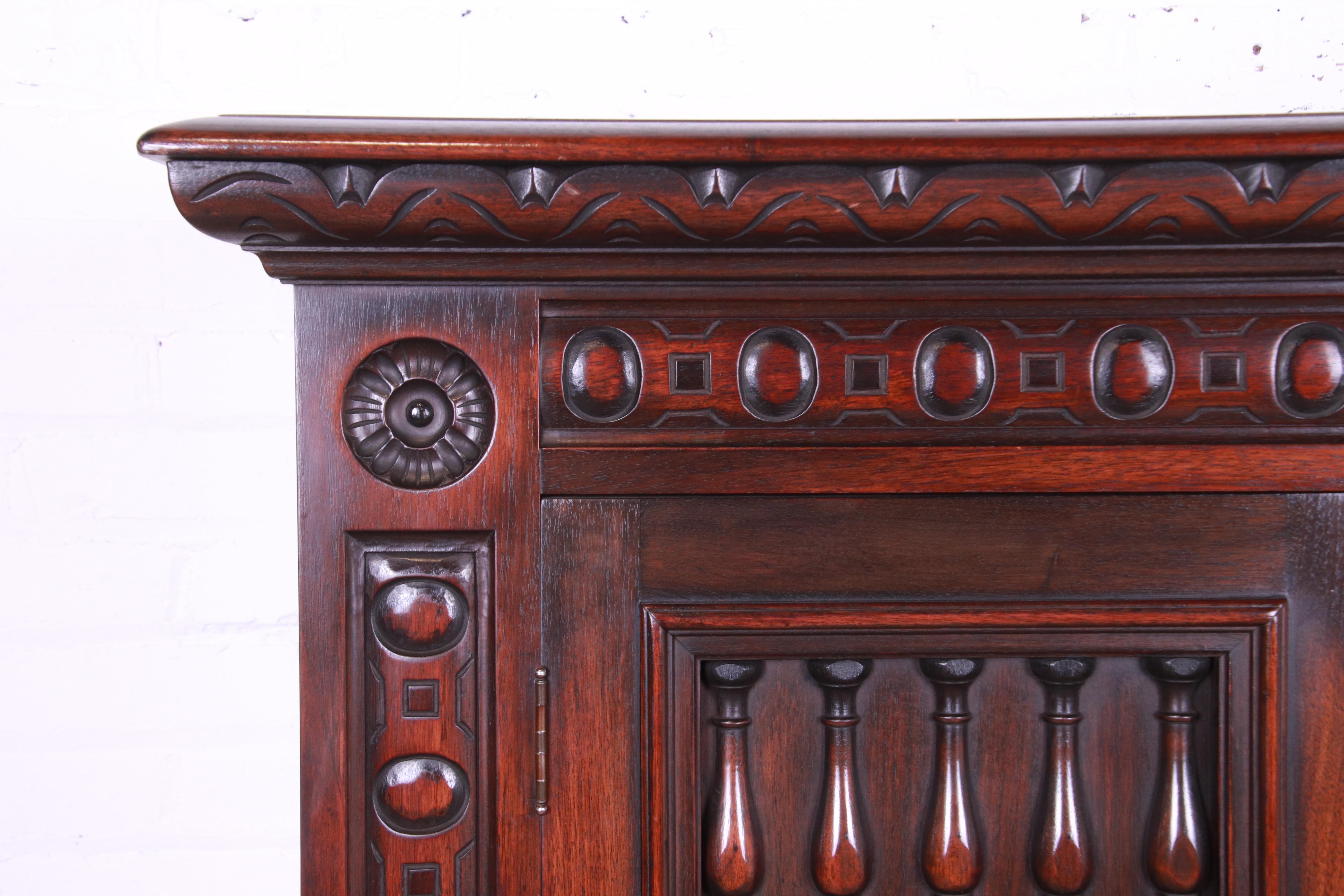 Kittinger Spanish Baroque Carved Walnut Hutch or Bar Cabinet, Circa 1920s 6