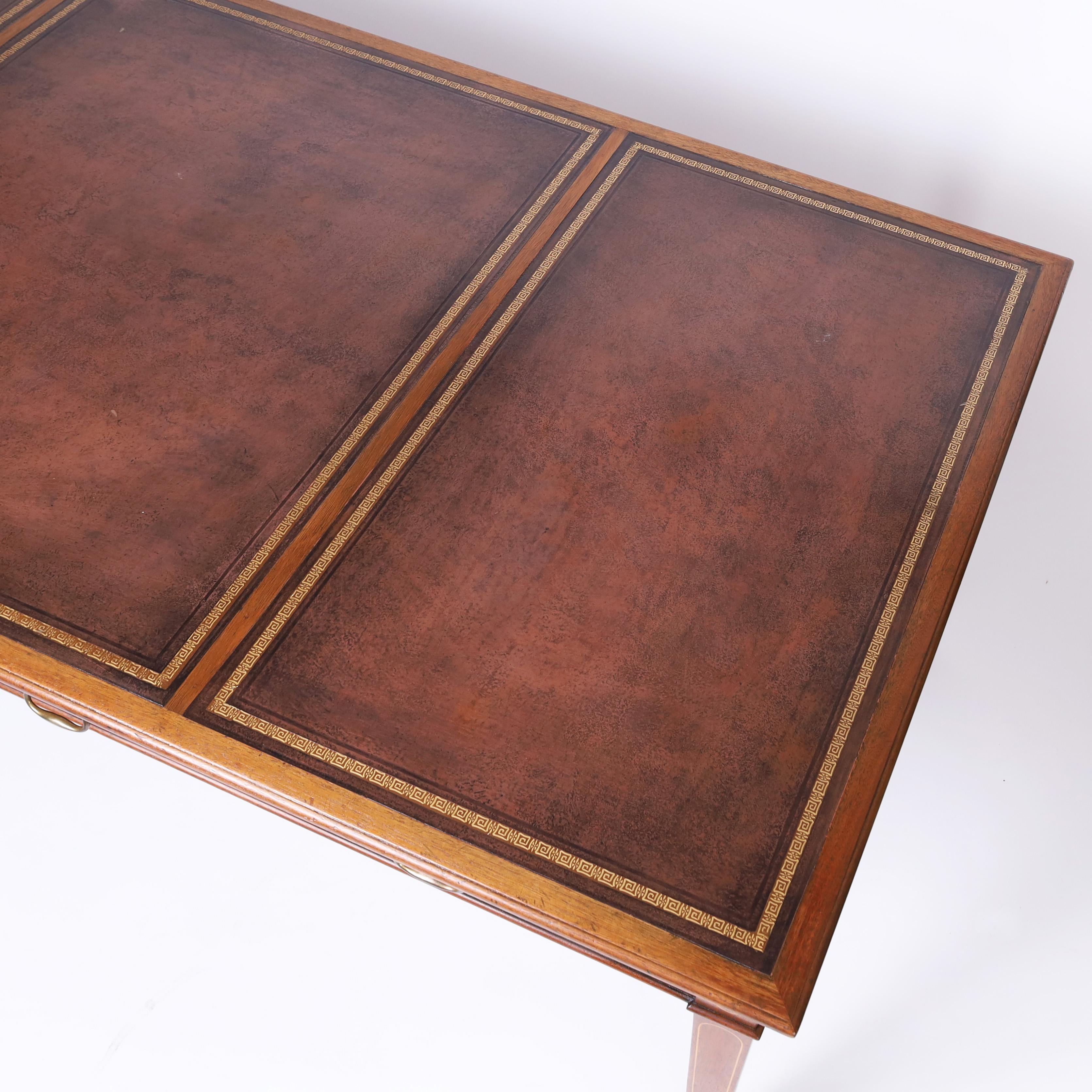 Kittinger Vintage Leather Top Inlaid Federal Style Desk In Good Condition For Sale In Palm Beach, FL
