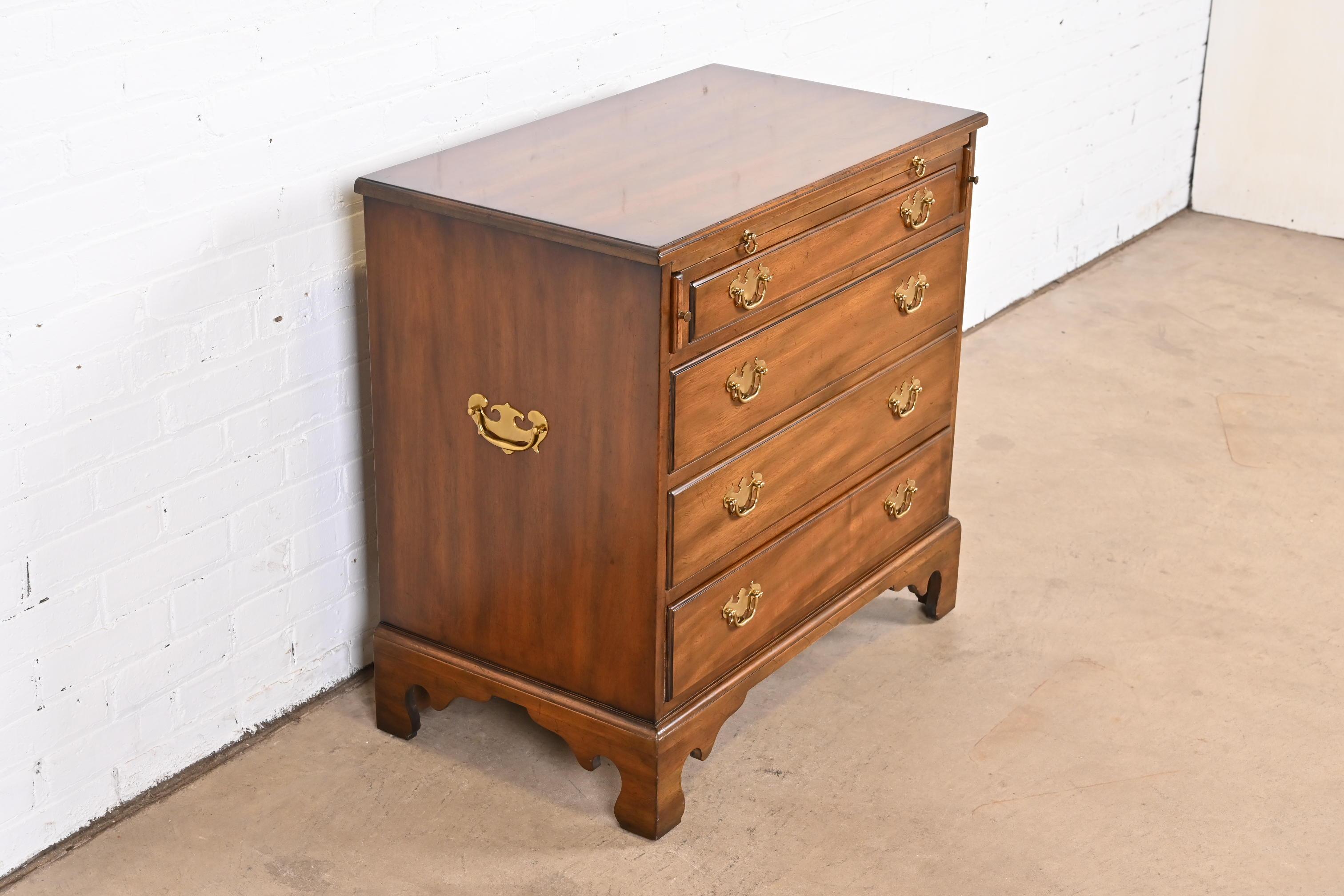 Kittinger Williamsburg Adaptation Georgian Solid Mahogany Bachelor Chest 1