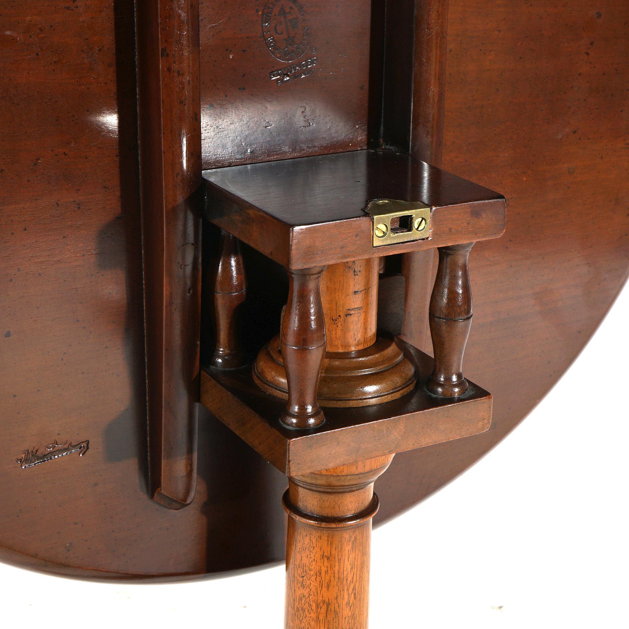 Kittinger Williamsburg Queen Anne Style Mahogany Tilt Top Candle Stand 20thC en vente 3