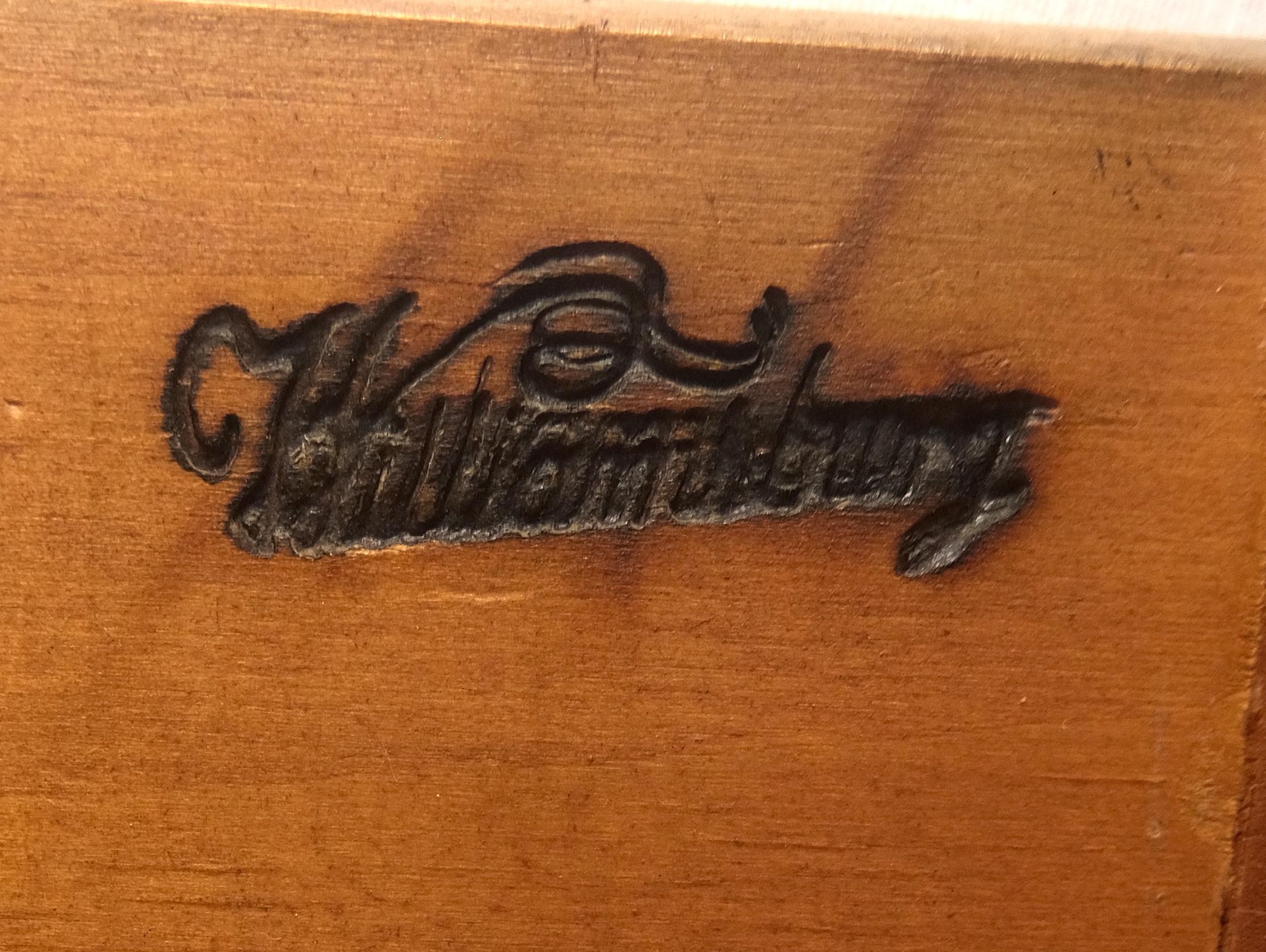Kittinger Williamsburg Restauro 3 cassetti Queen An Noce Credenza MINT in vendita 7