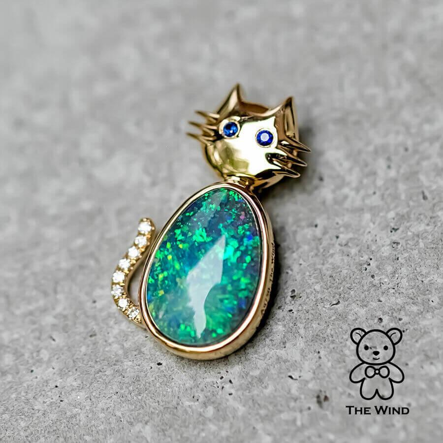 da uomo o donna Collana con ciondolo a forma di gatto con occhi di opale australiano, diamante e zaffiro in vendita