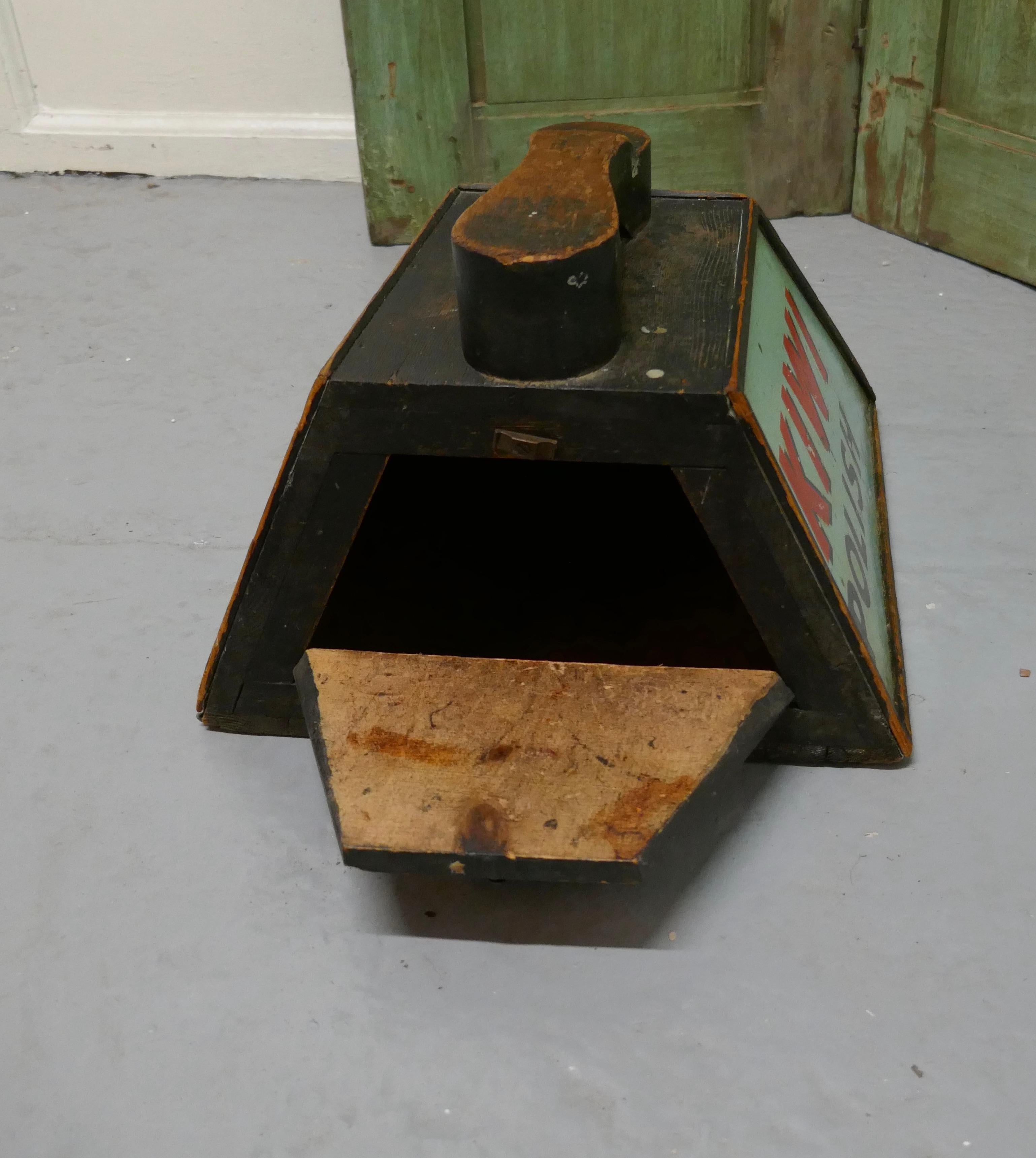 Early 20th Century Kiwi Boot Polish Advertising Shoe Shine Box with Shoe Rest    For Sale