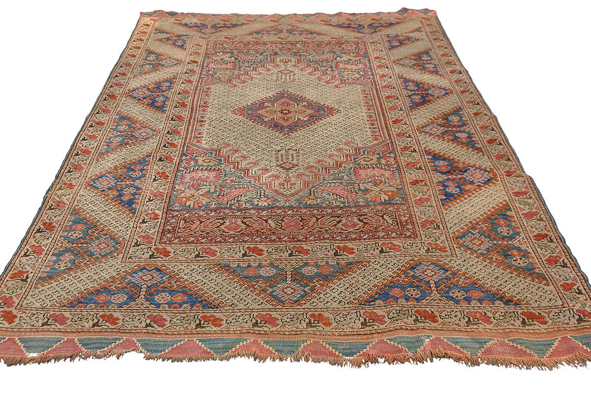 Kiz Ghiordes-Teppich (Türkisch) im Angebot