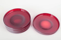 Kjell Blomberg for Gullaskruf. Four “Vineta” plates in ruby-red art glass. 1960s