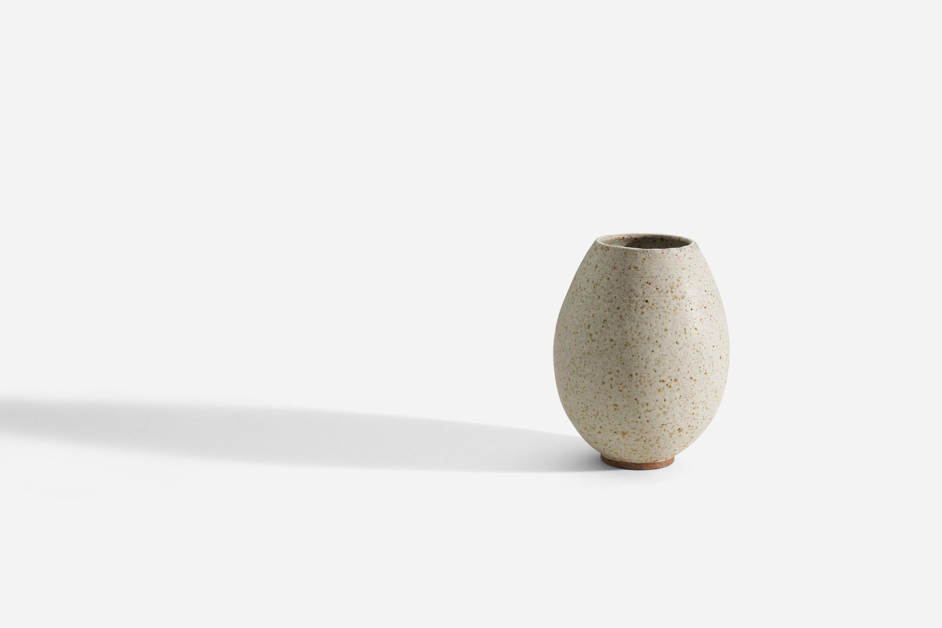 Mid-Century Modern Kjell Boman, Vase, Semi-Glazed Stoneware, Lerhålan, Sweden, 1960s For Sale