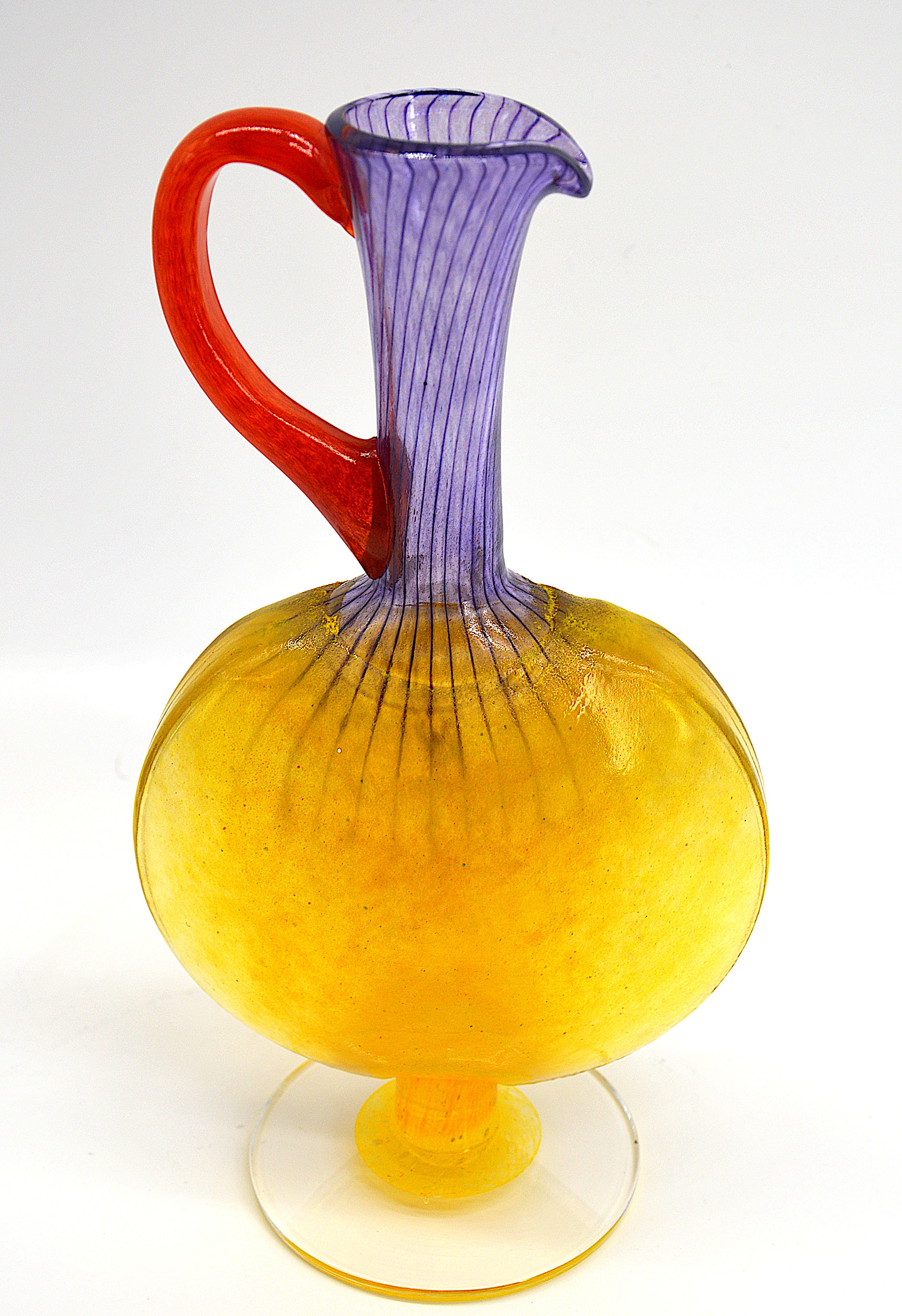 Caraffa in vetro artistico di Kjell Engman, fine anni '90, 1999 In condizioni ottime in vendita a Saint-Amans-des-Cots, FR